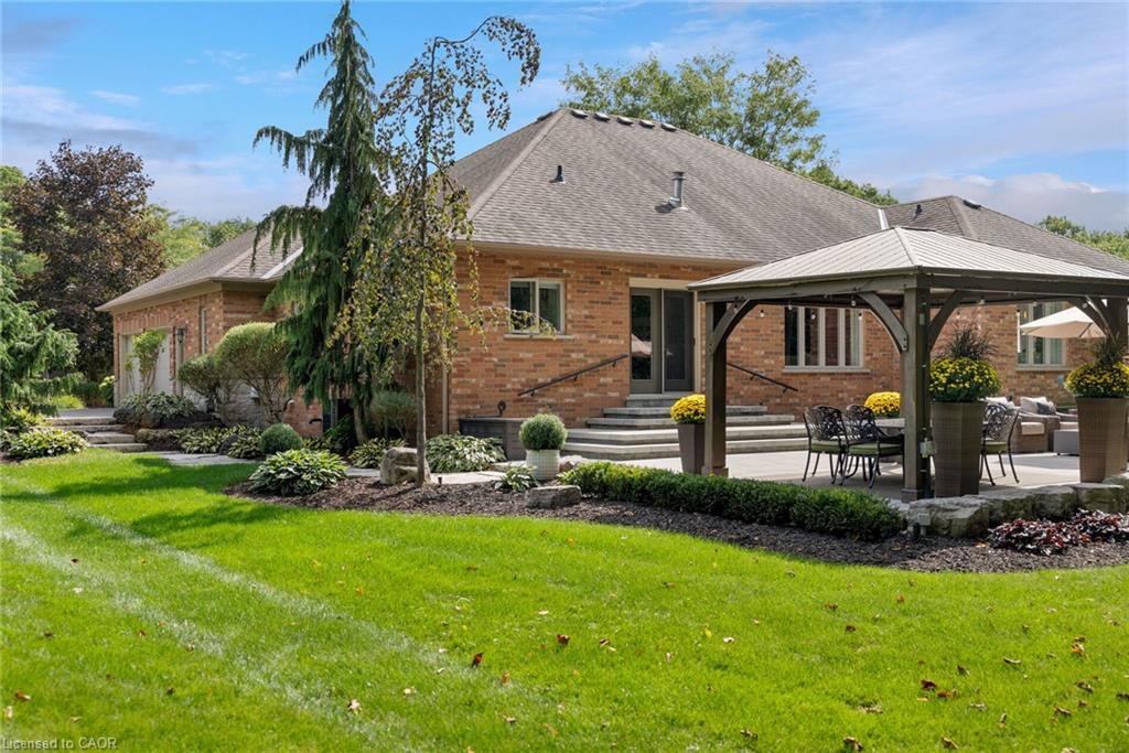 32 Parkshore Place