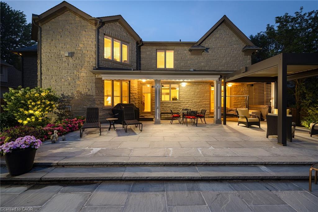 70 Shorewood Place