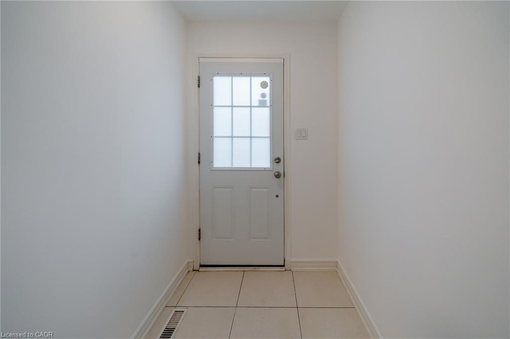 1254 Napier Crescent