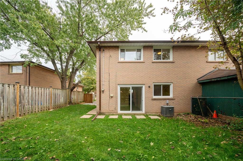 1254 Napier Crescent