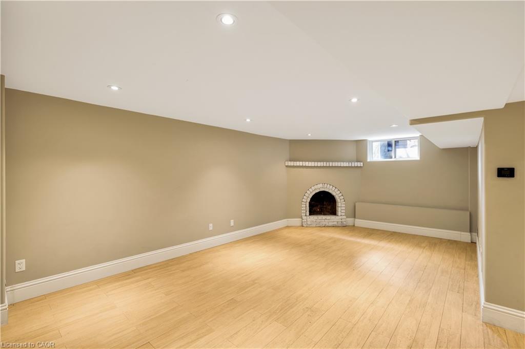 1387 Willowdown Road