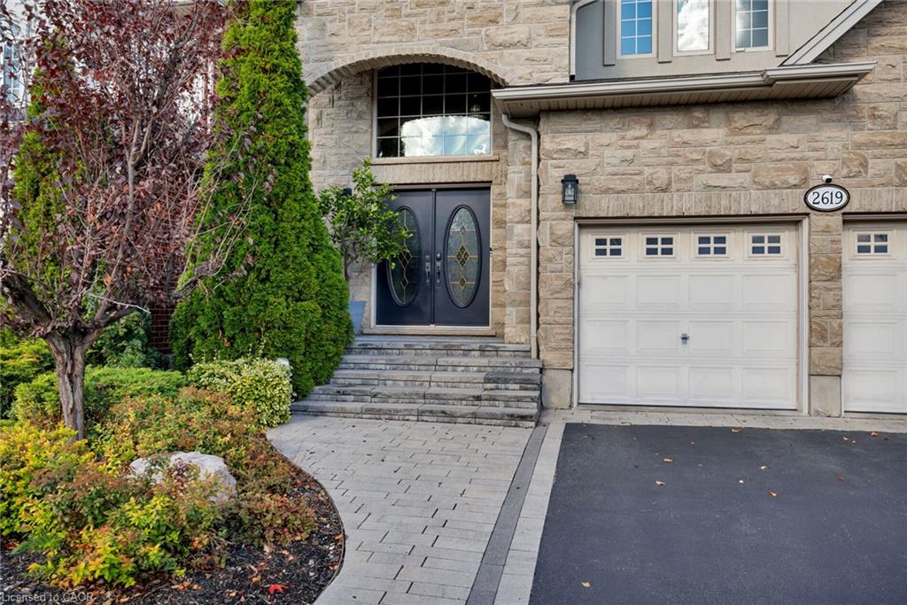 2619 North Ridge Trail