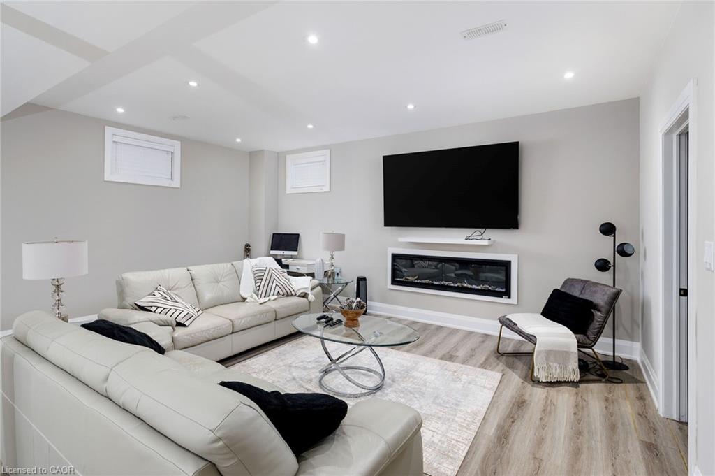 175 Burloak Drive W