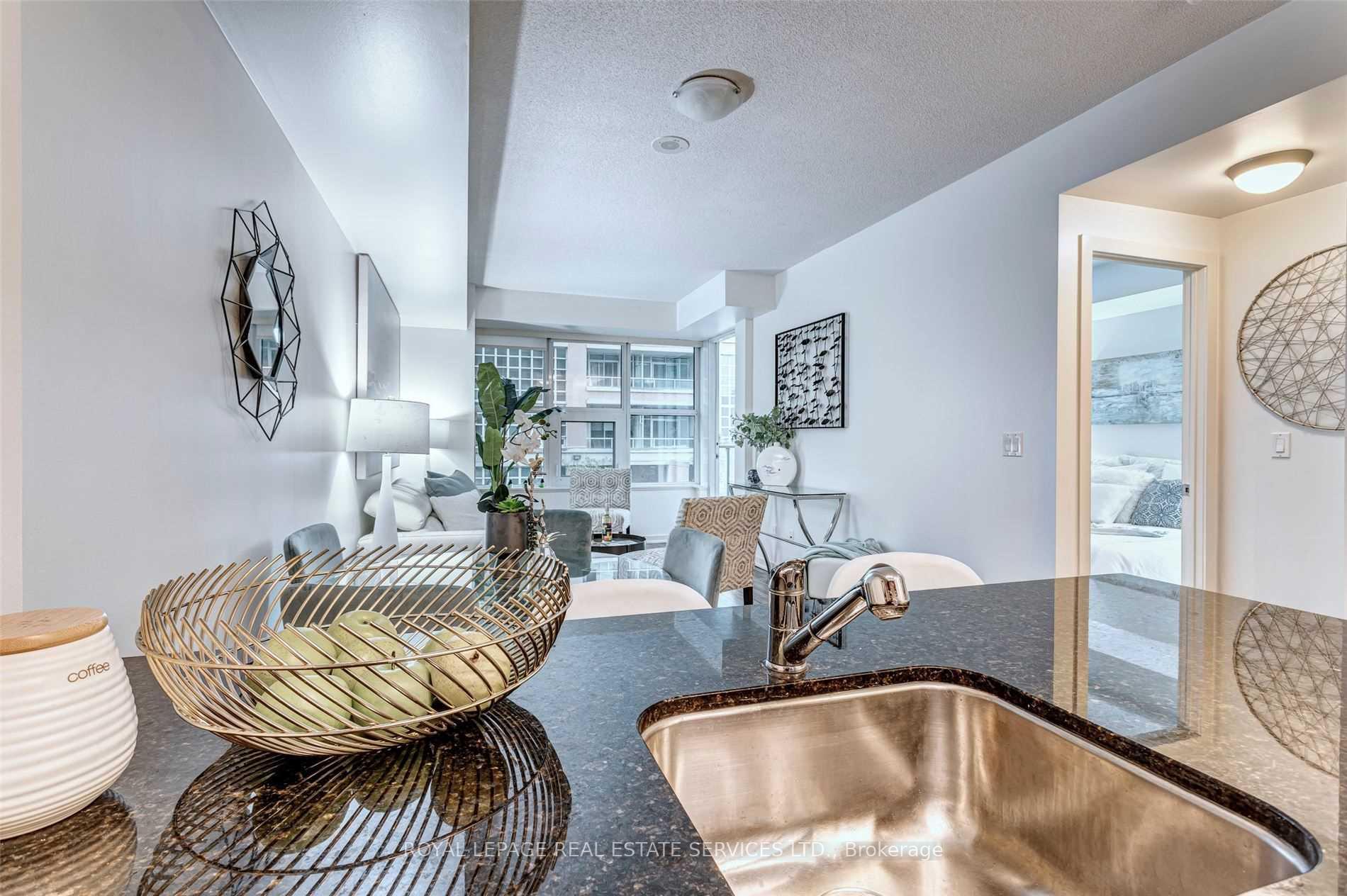 #209 - 59 East Liberty Street, Toronto Unit: 209