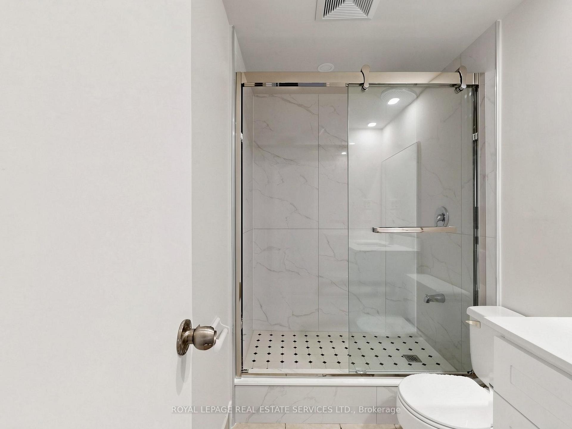 4091 Sheppard Avenue E 2101, Toronto Unit: 2101