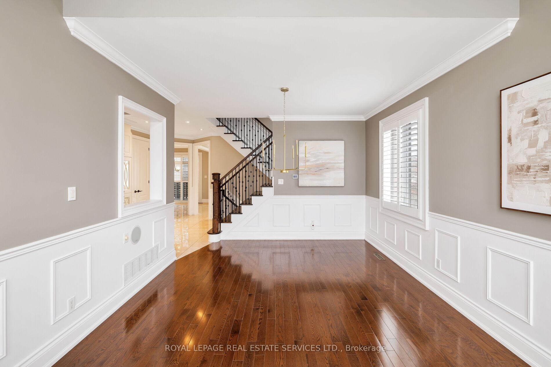 2225 Glazebrook Circle