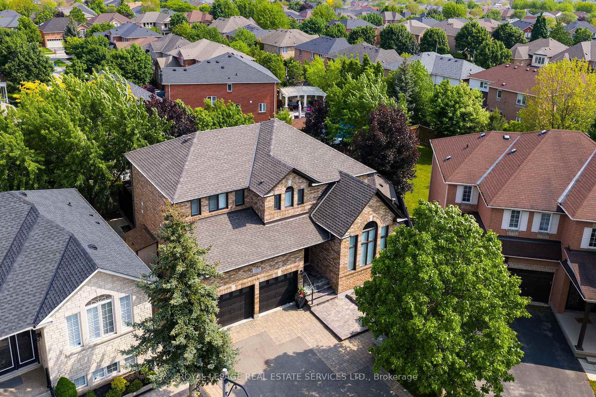 2225 Glazebrook Circle