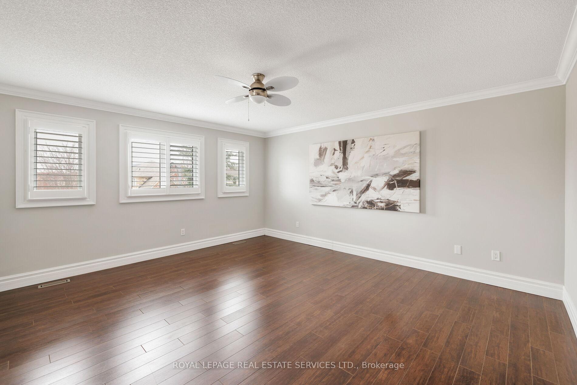 2225 Glazebrook Circle