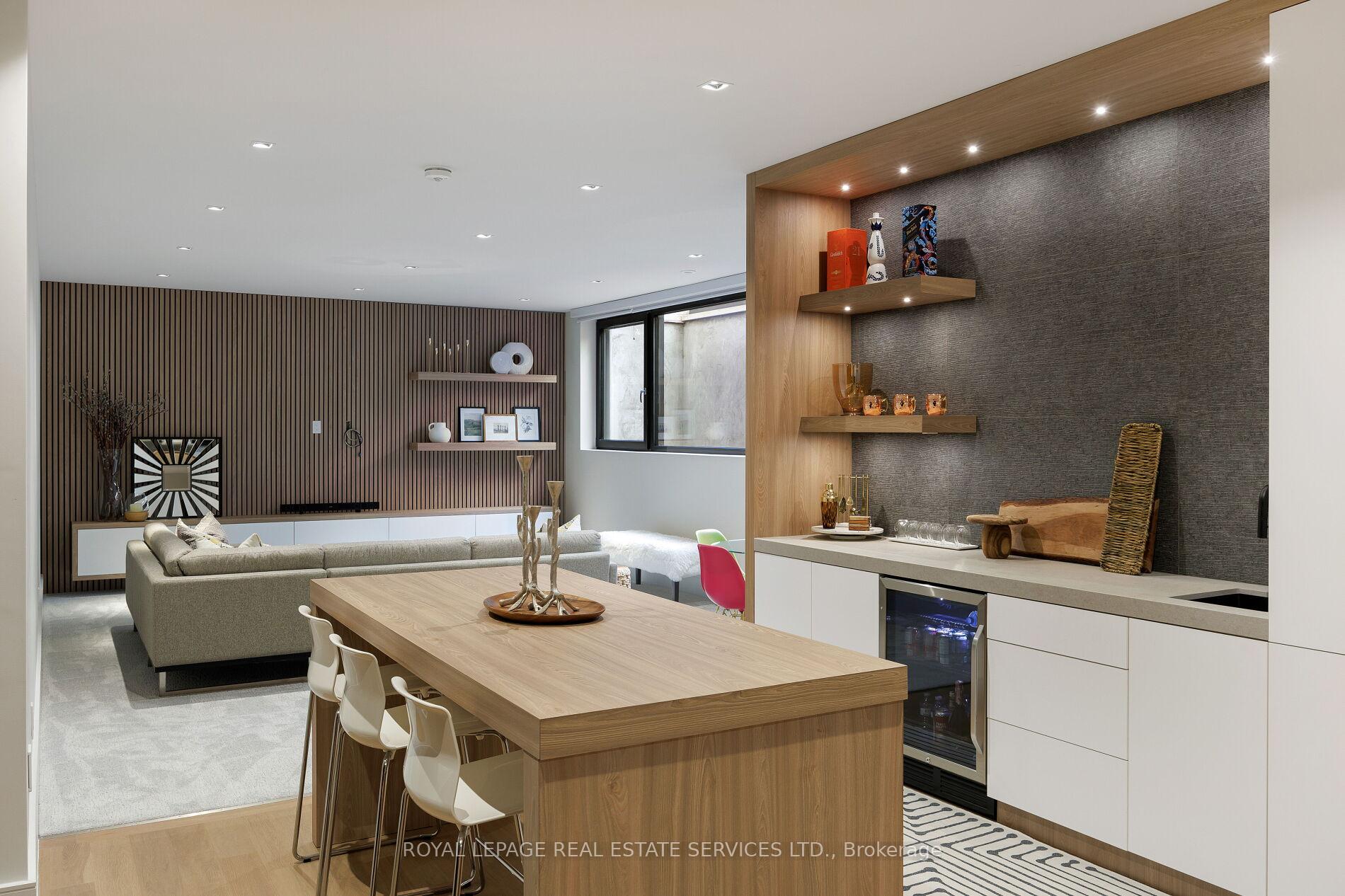 1471 Rogerswood Court