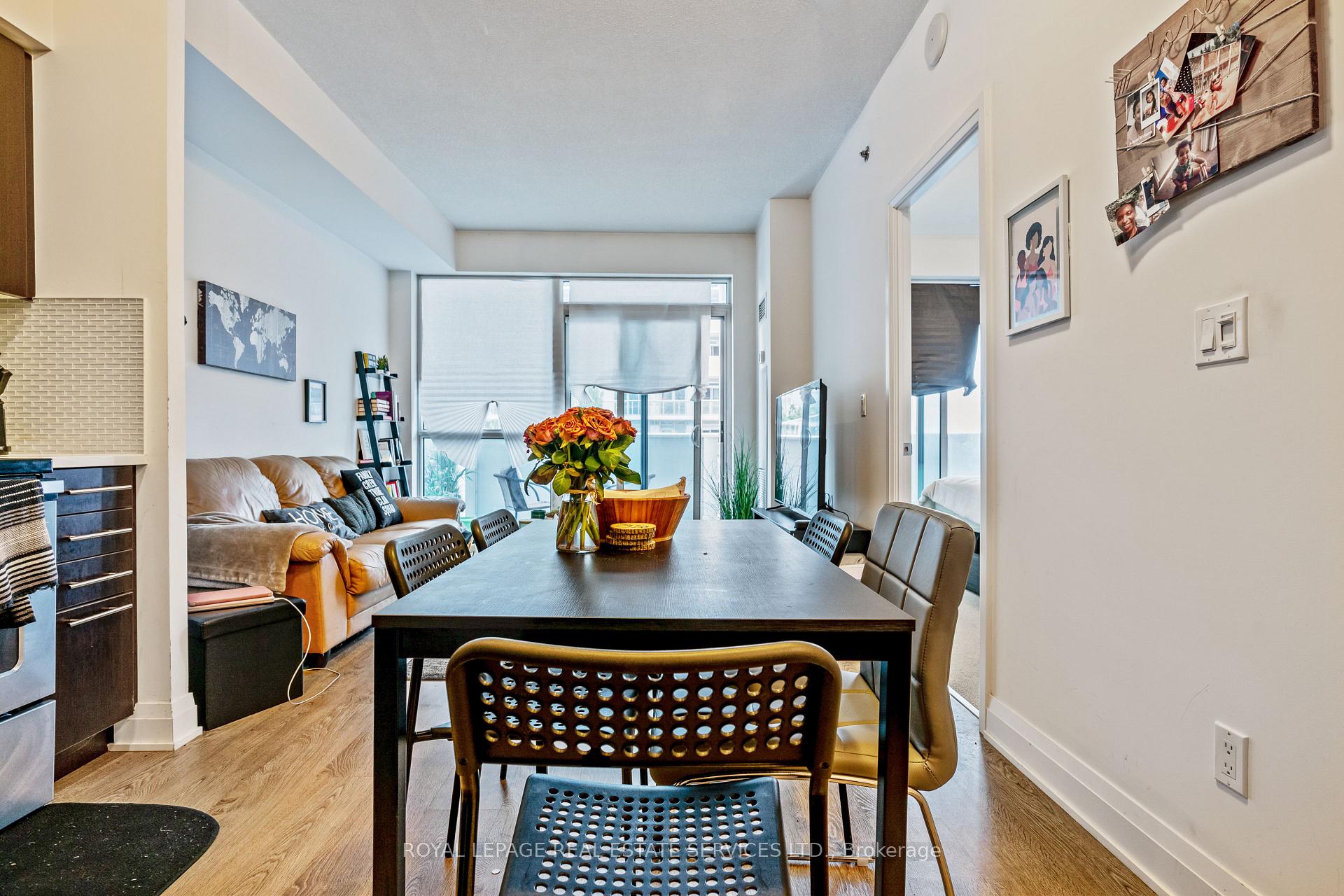 #612 - 55 Speers Road Unit: 612
