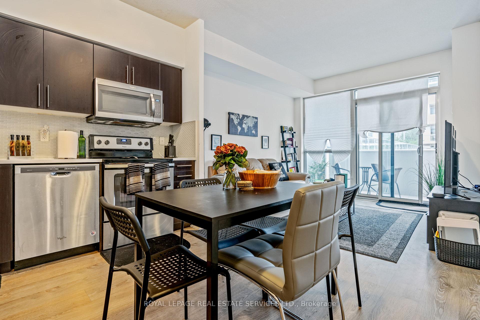 #612 - 55 Speers Road Unit: 612