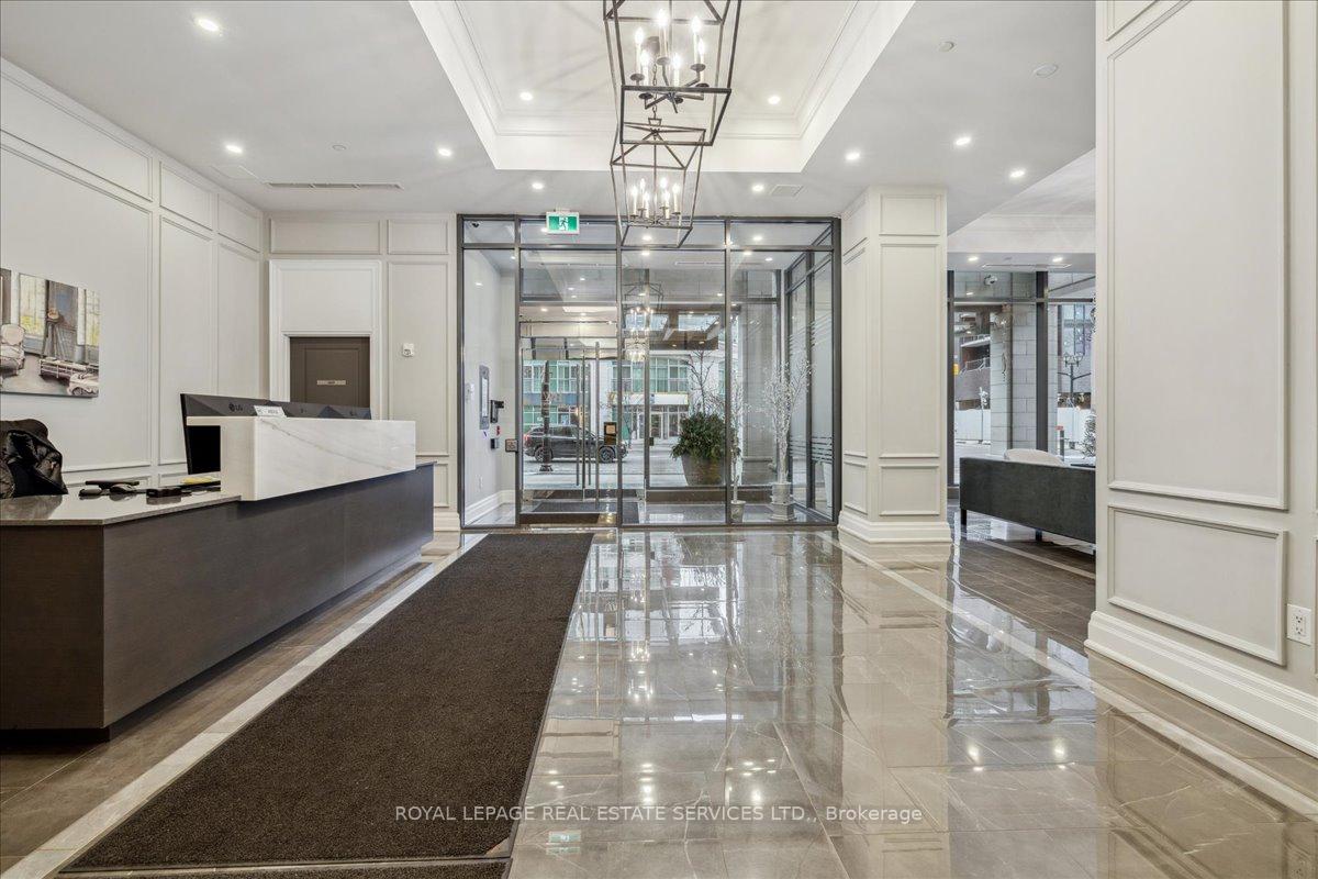 #1201 - 2060 Lakeshore Road Unit: 1201