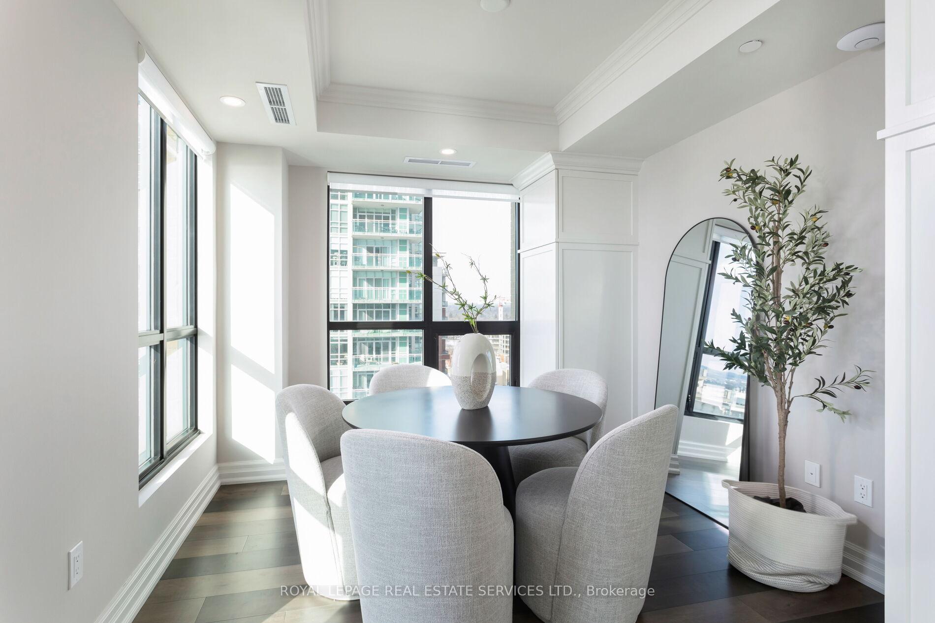 #1201 - 2060 Lakeshore Road Unit: 1201