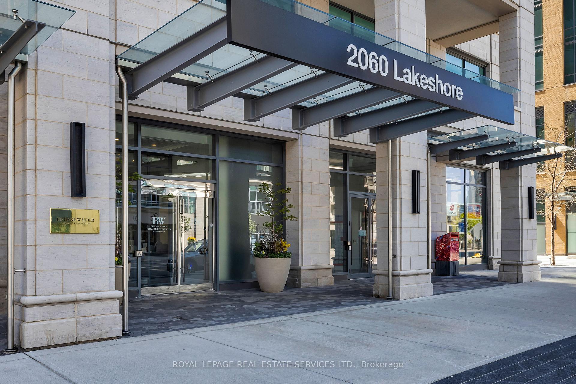 #1201 - 2060 Lakeshore Road Unit: 1201