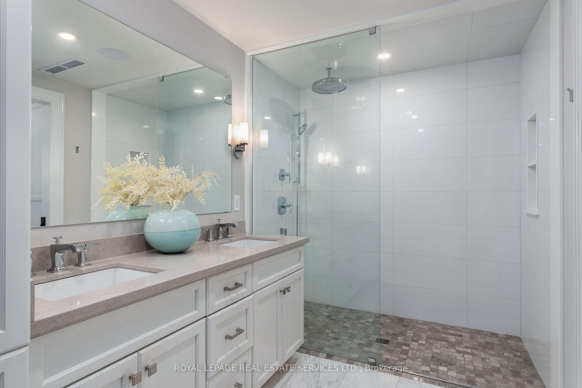 #1201 - 2060 Lakeshore Road Unit: 1201
