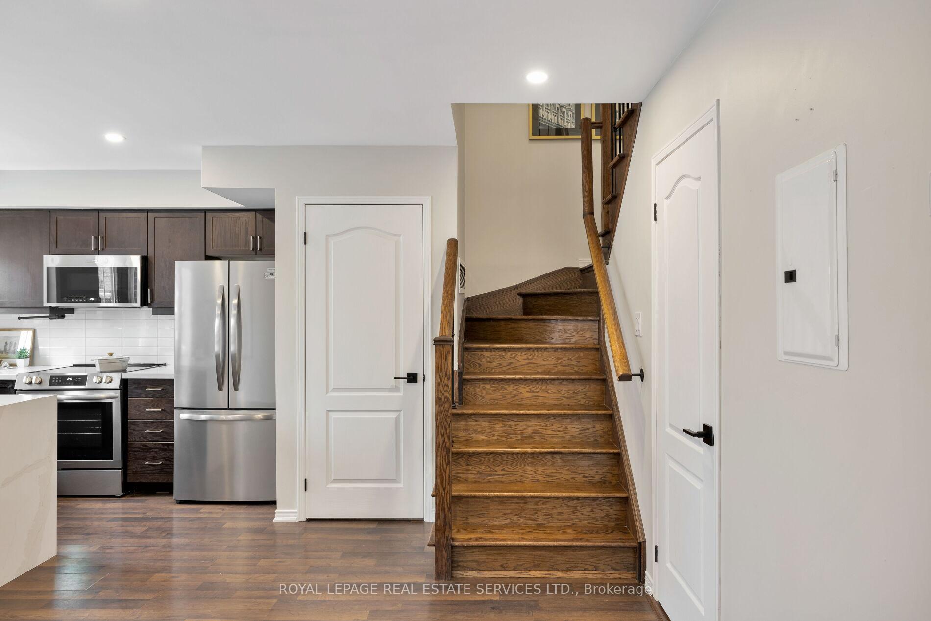 #10 - 15 Hays Boulevard Unit: 10