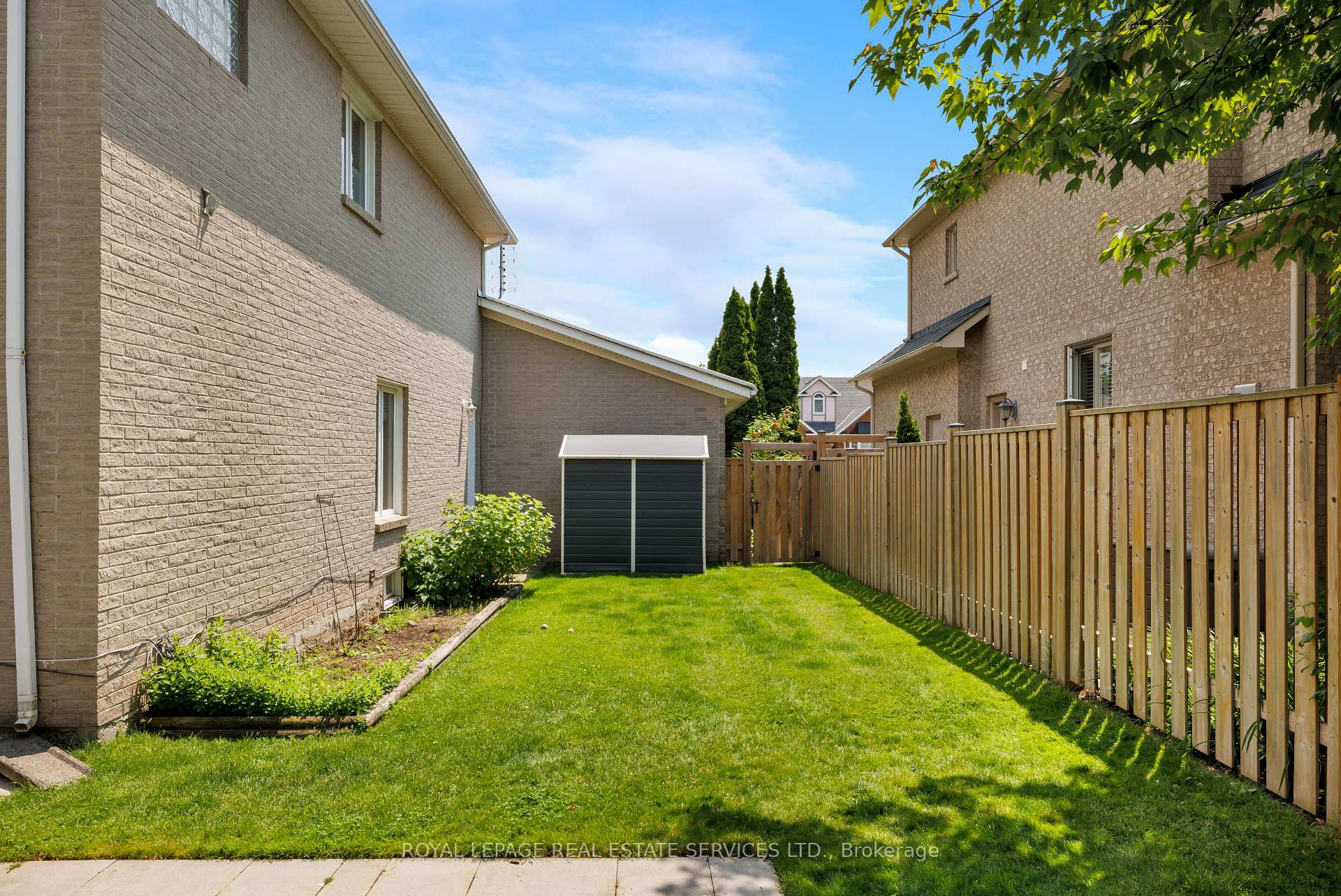 1061 Summit Ridge Drive