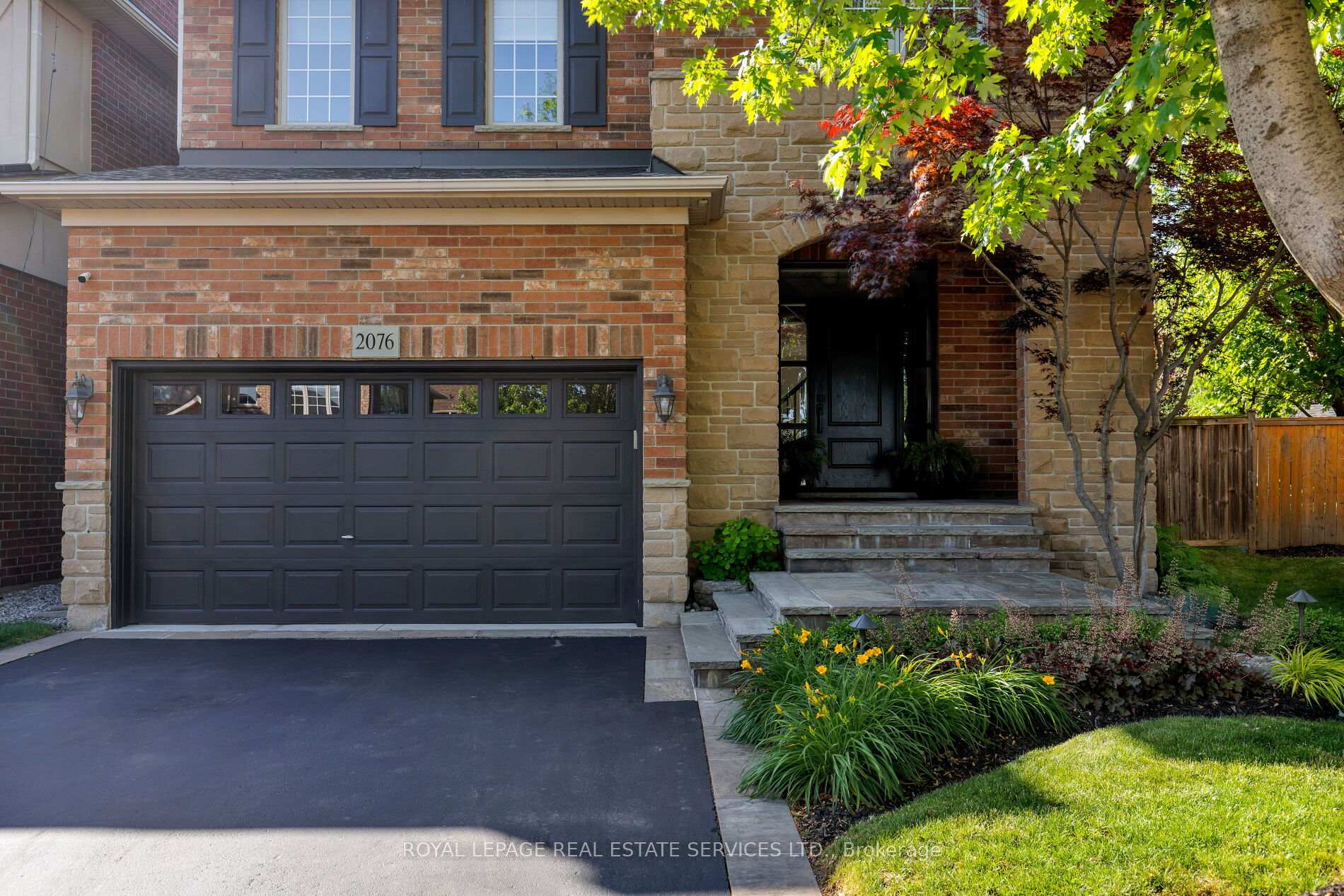 2076 Rochester Circle