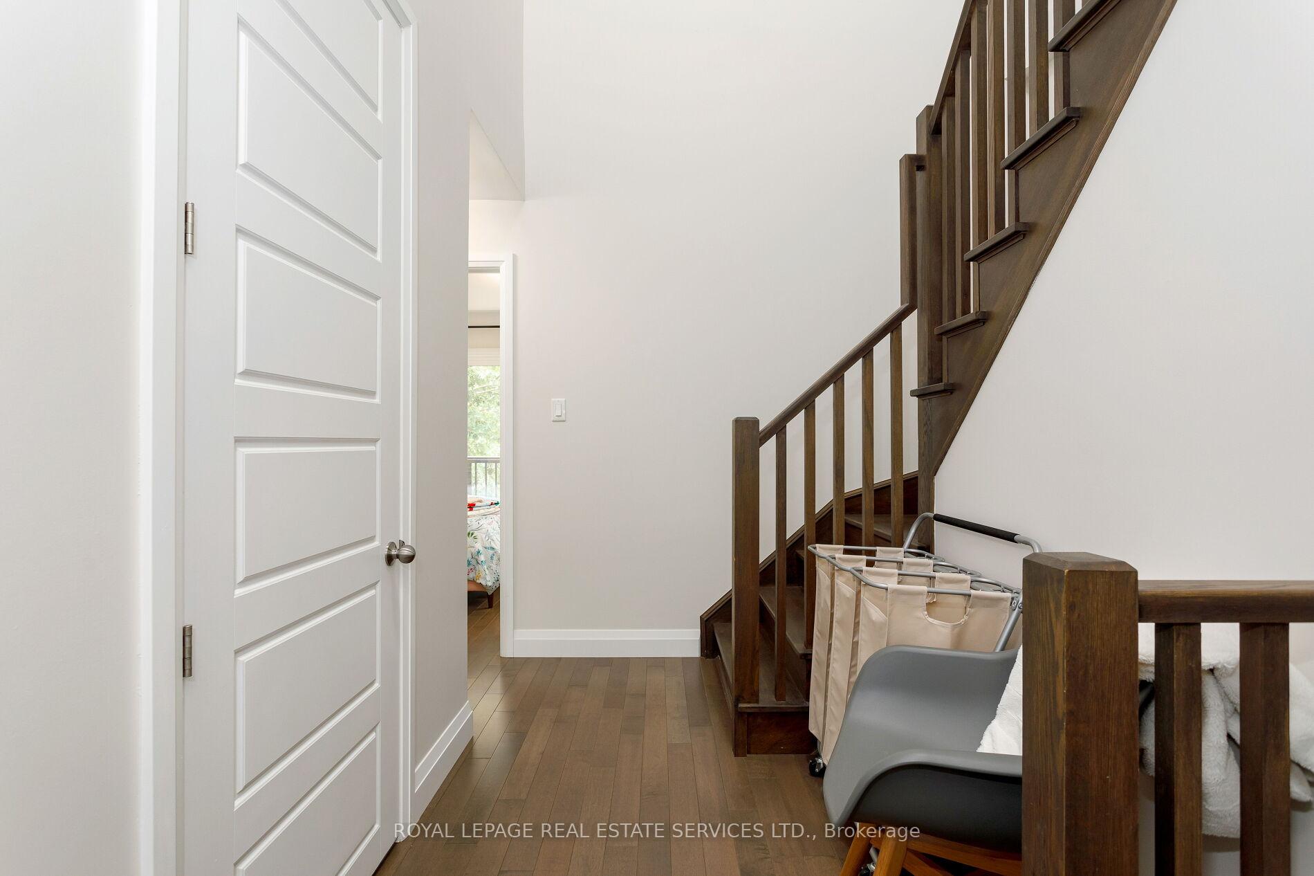 405 Plains Road E 22