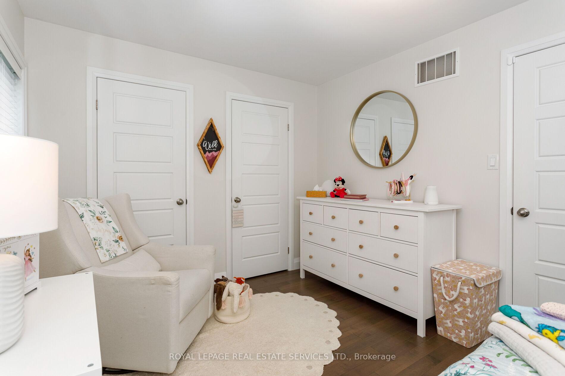 405 Plains Road E 22