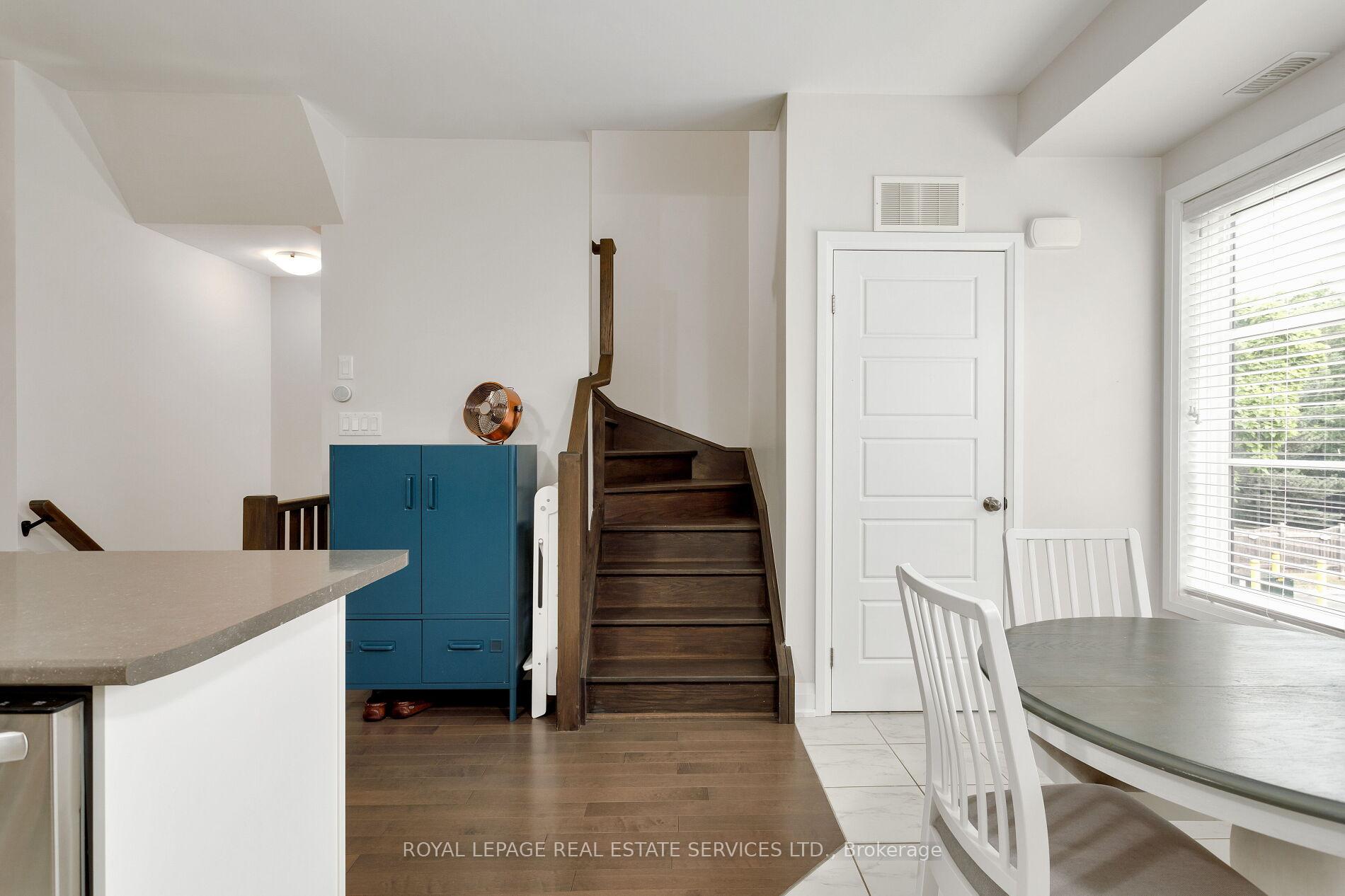 405 Plains Road E 22