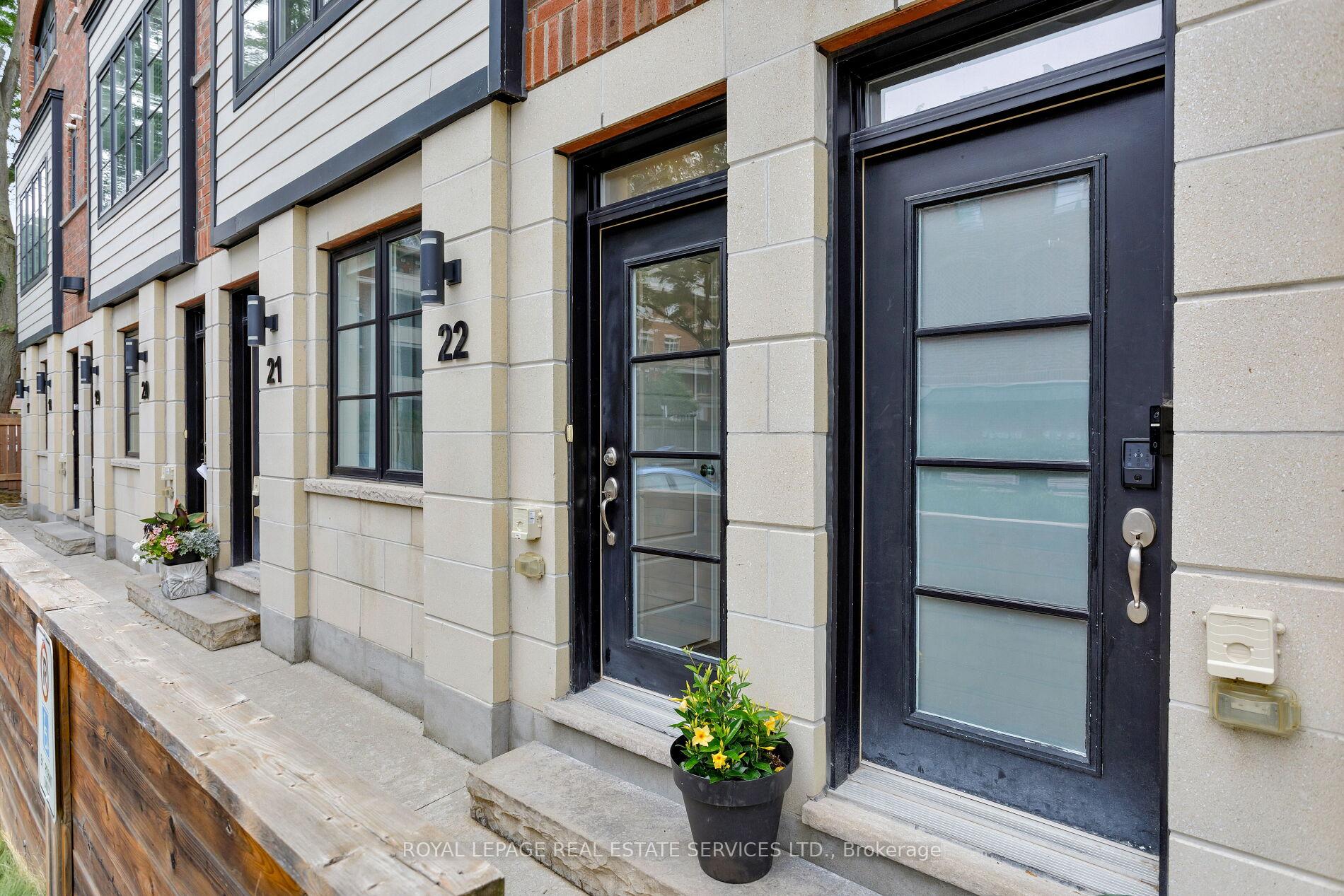 405 Plains Road E 22