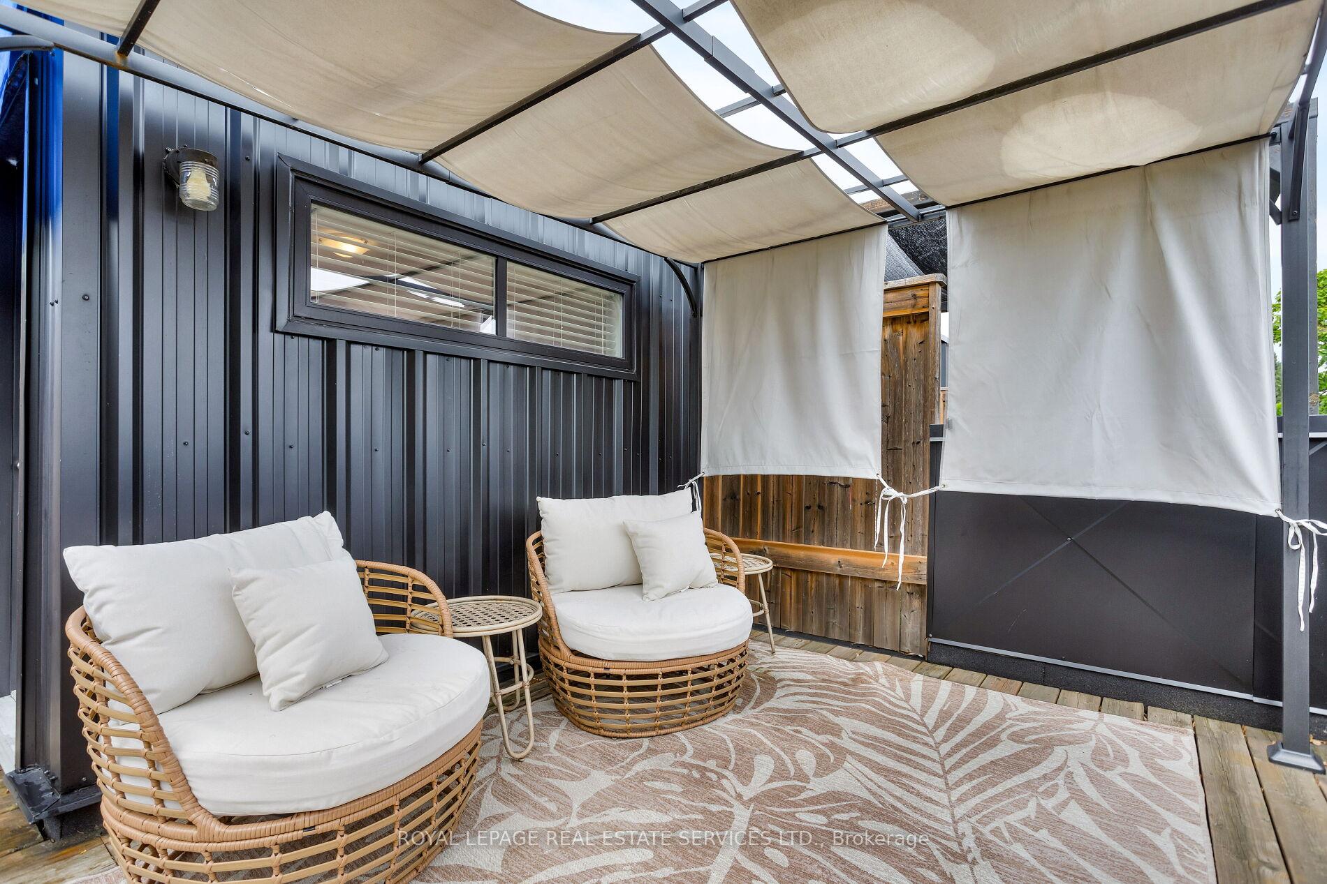 405 Plains Road E 22