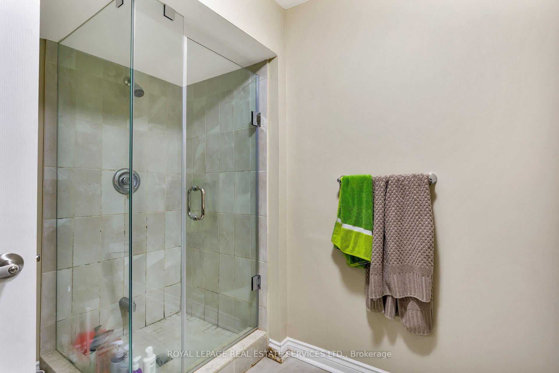 3137 Countess Crescent