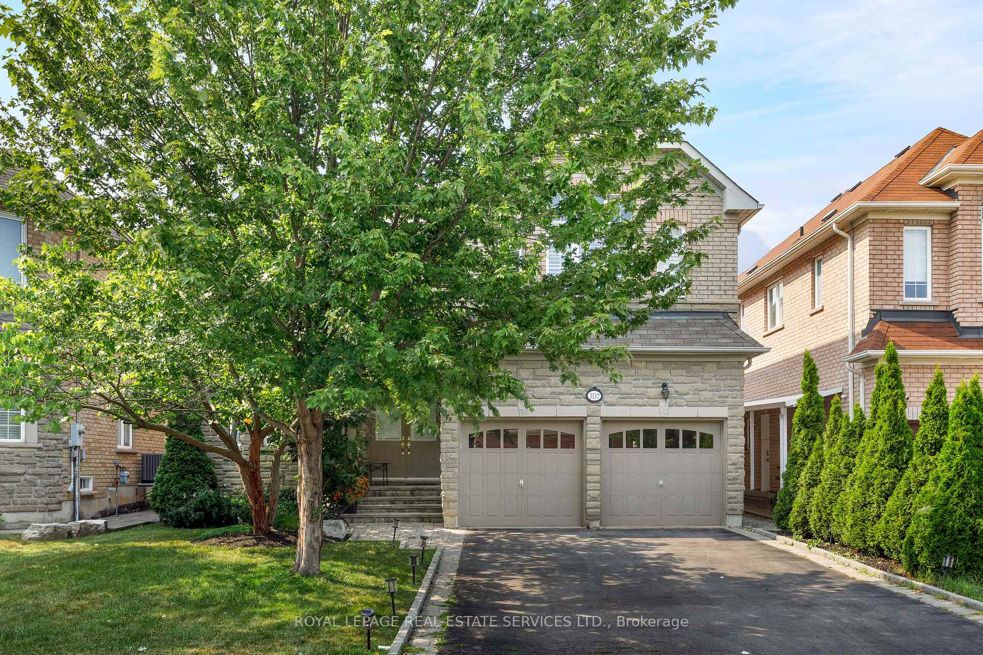 3137 Countess Crescent