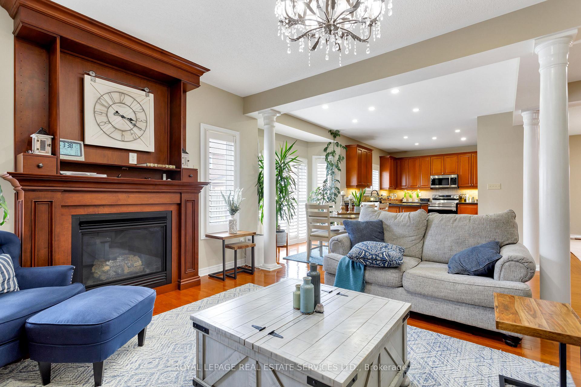 3137 Countess Crescent