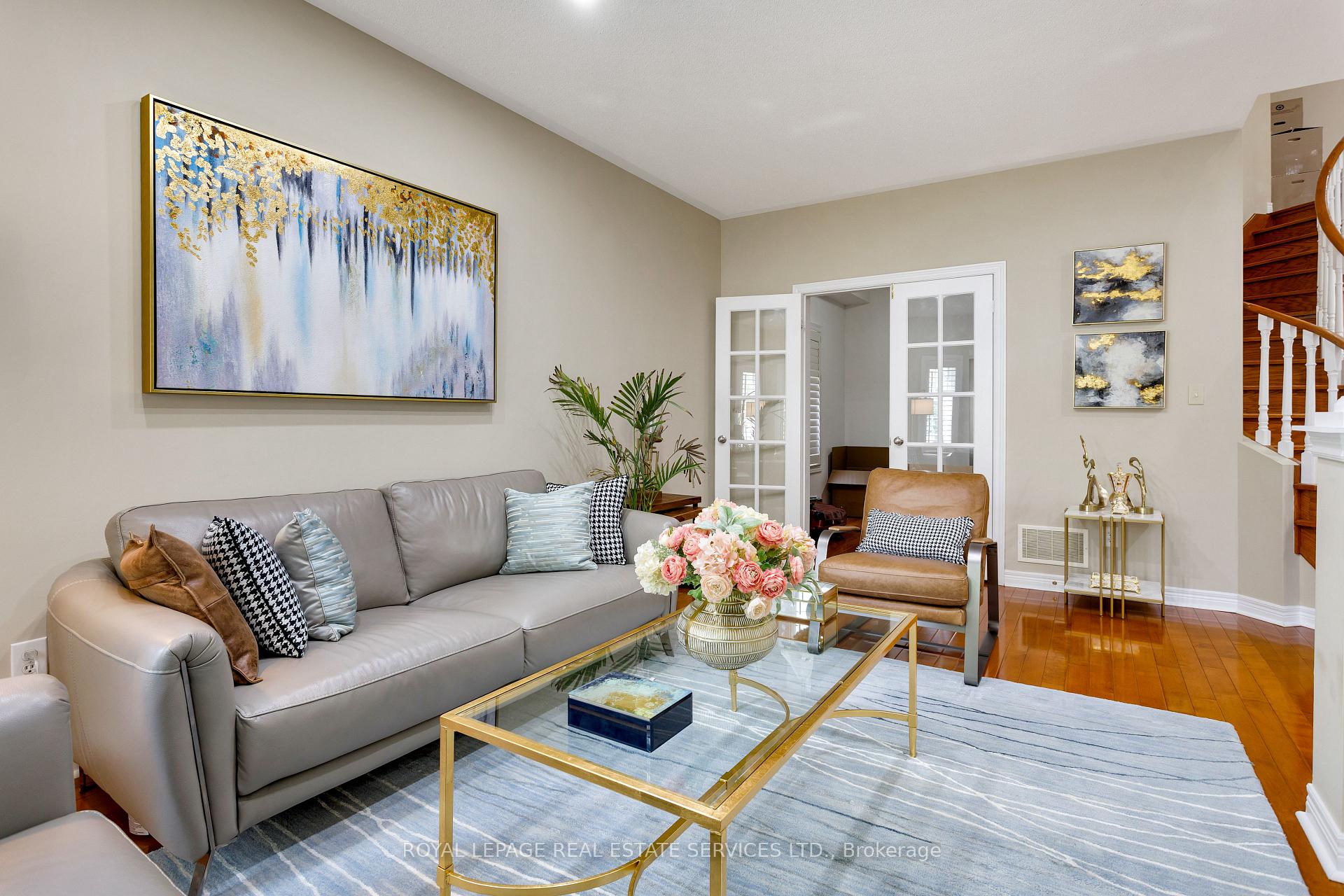 3137 Countess Crescent