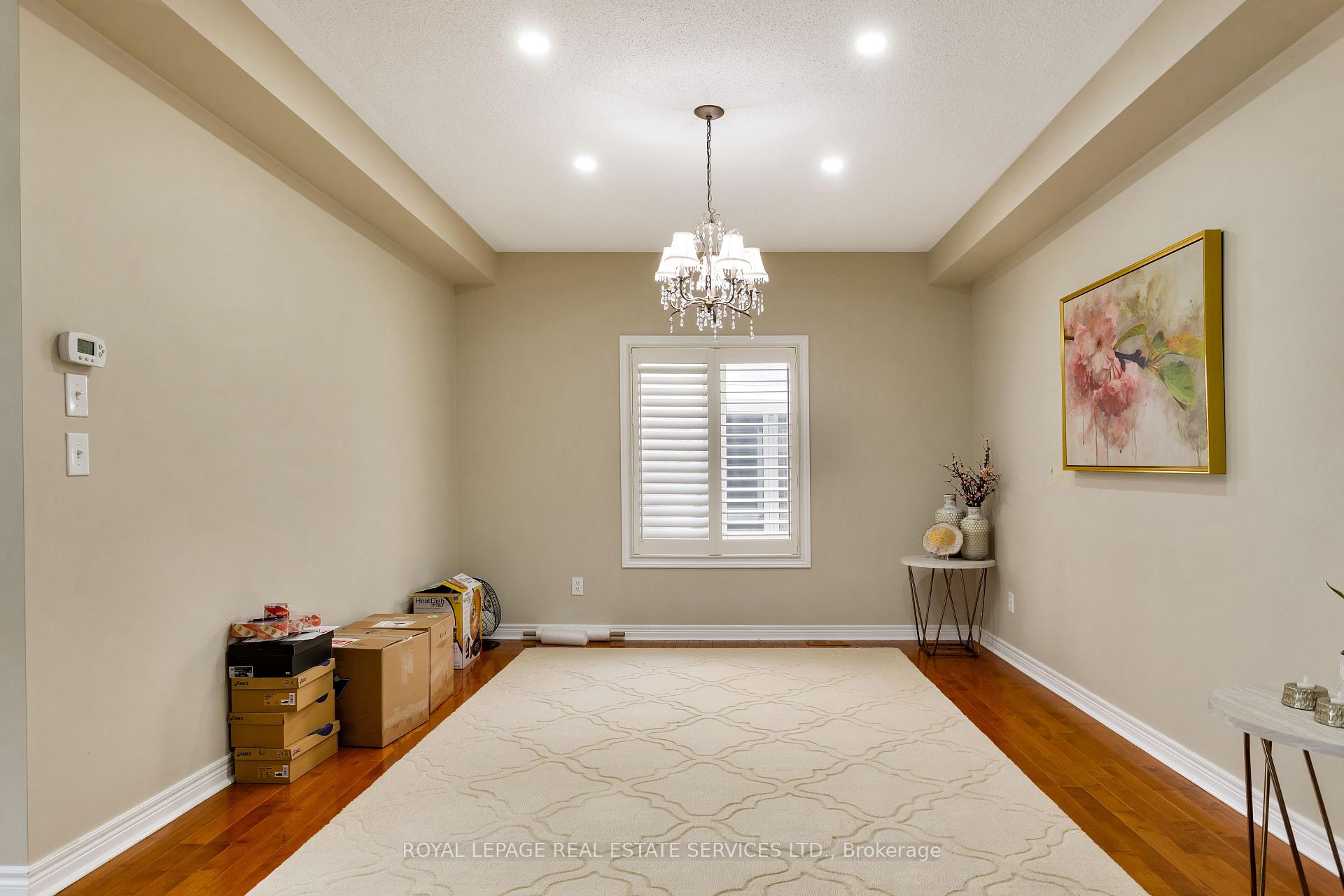 3137 Countess Crescent