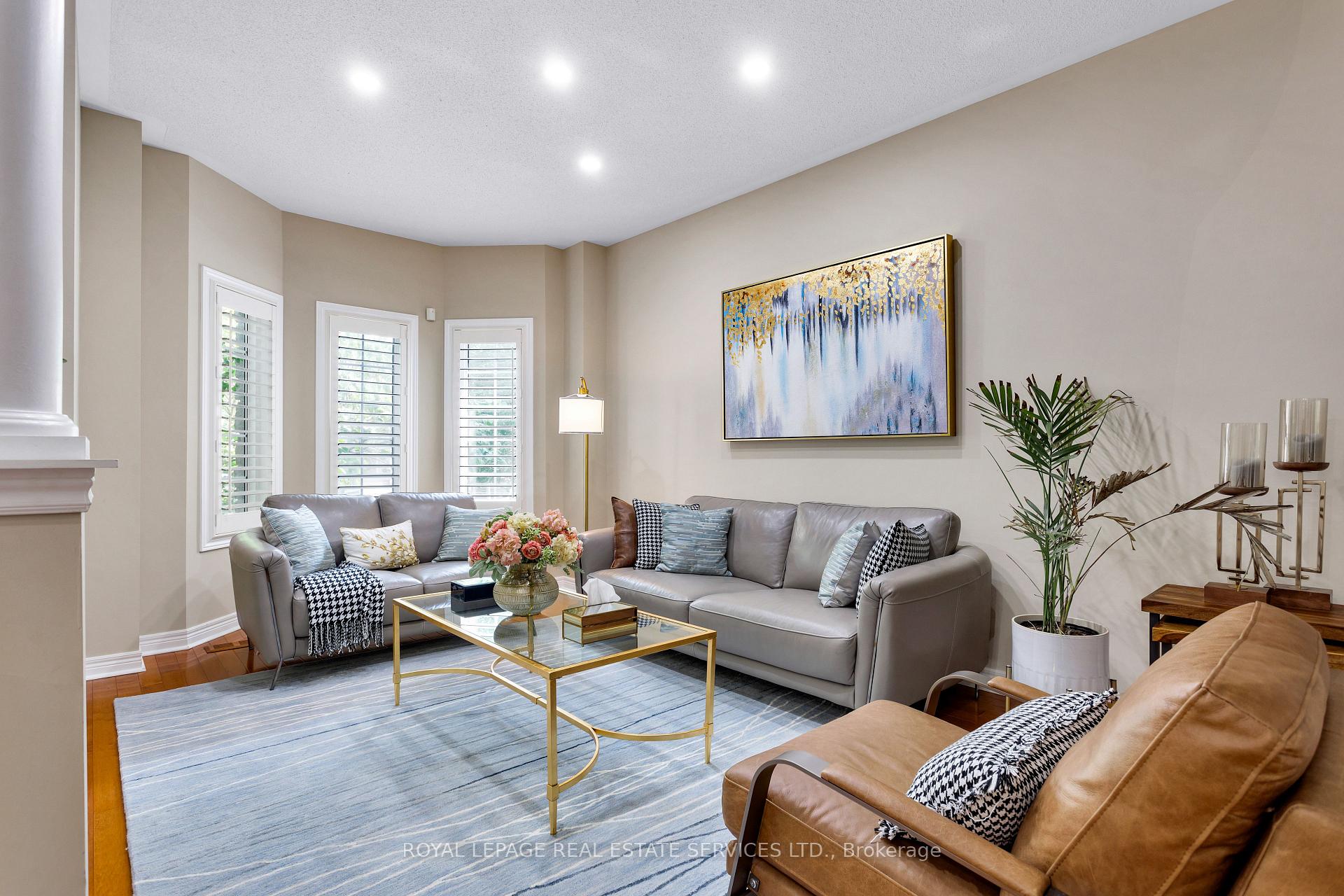 3137 Countess Crescent