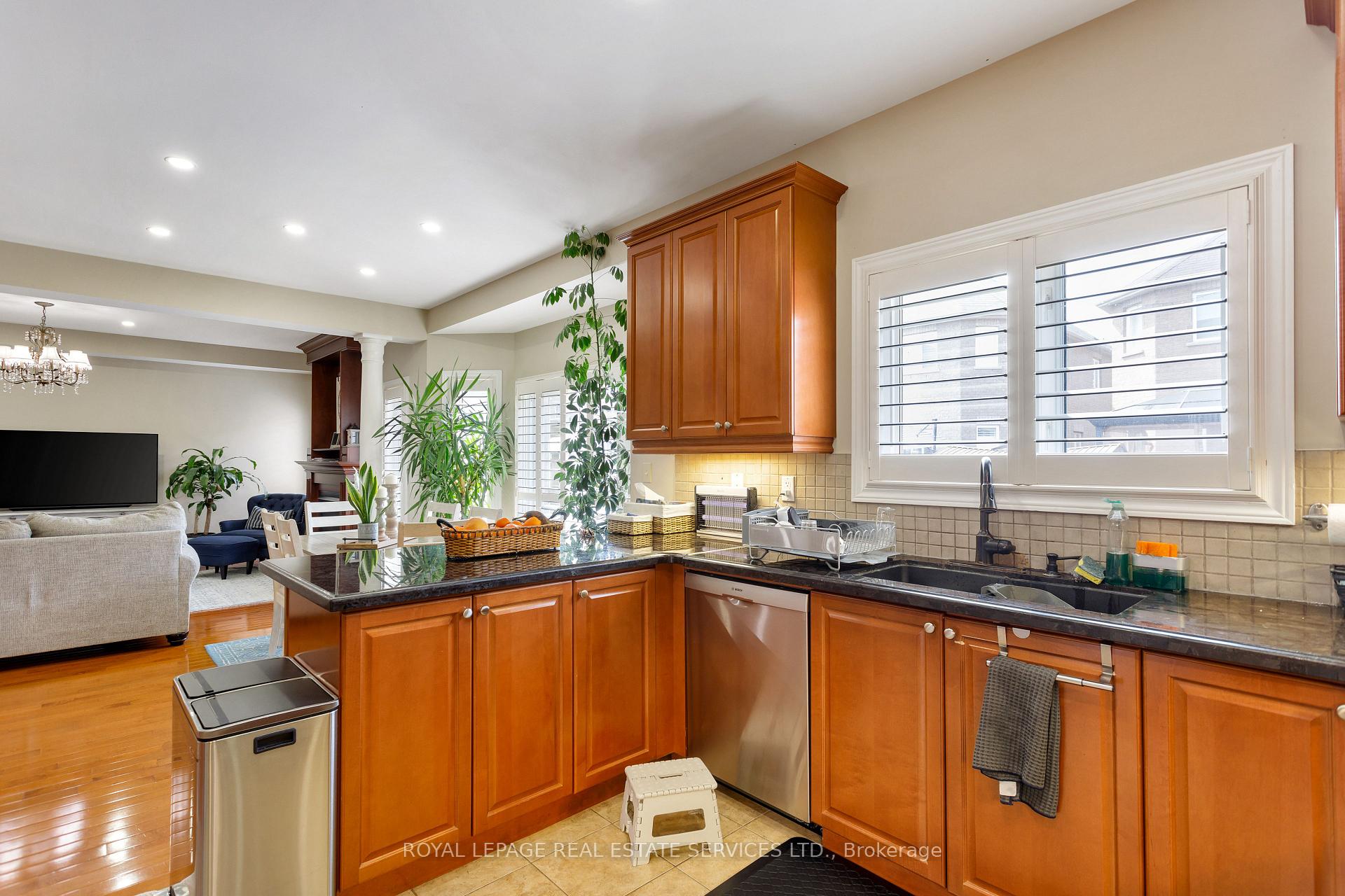 3137 Countess Crescent