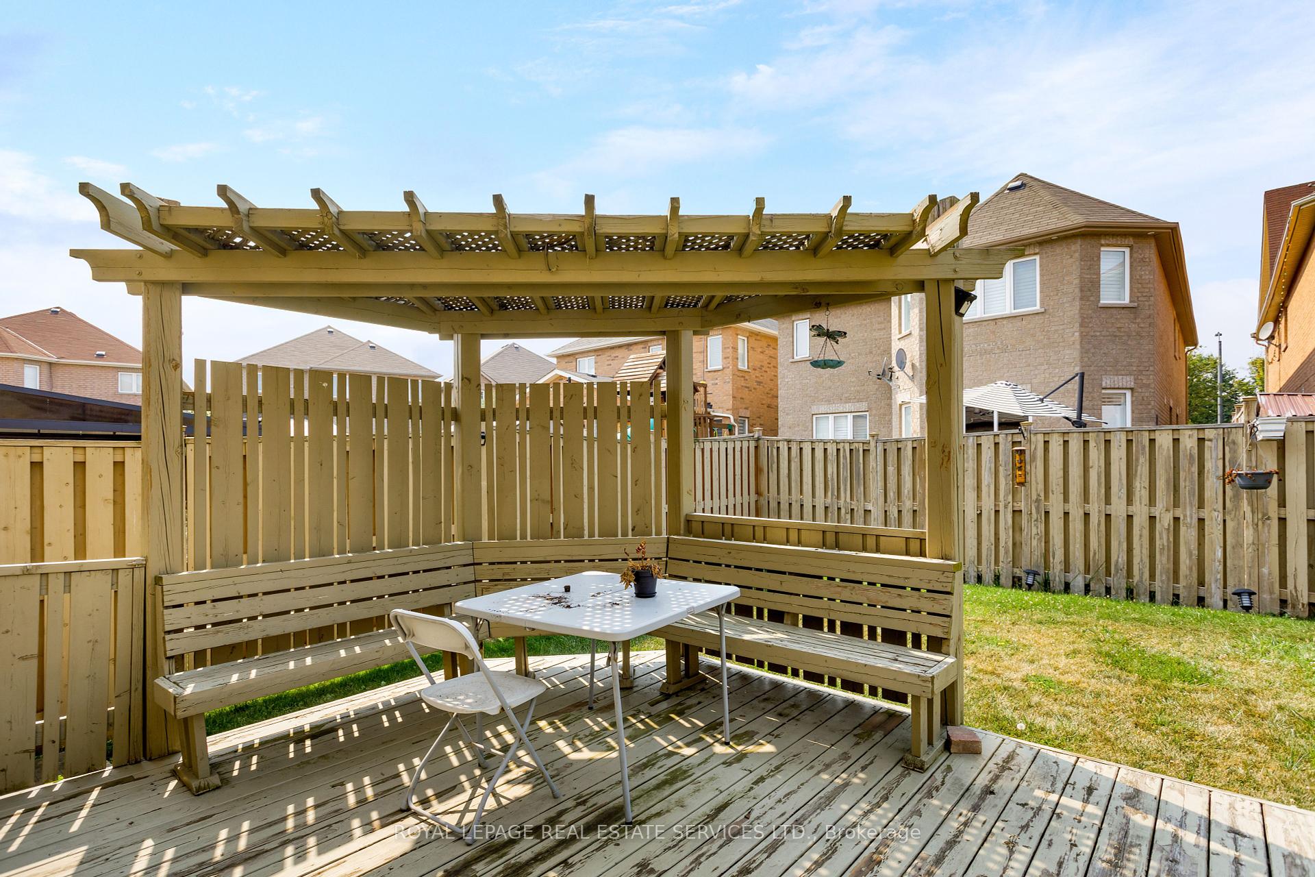 3137 Countess Crescent