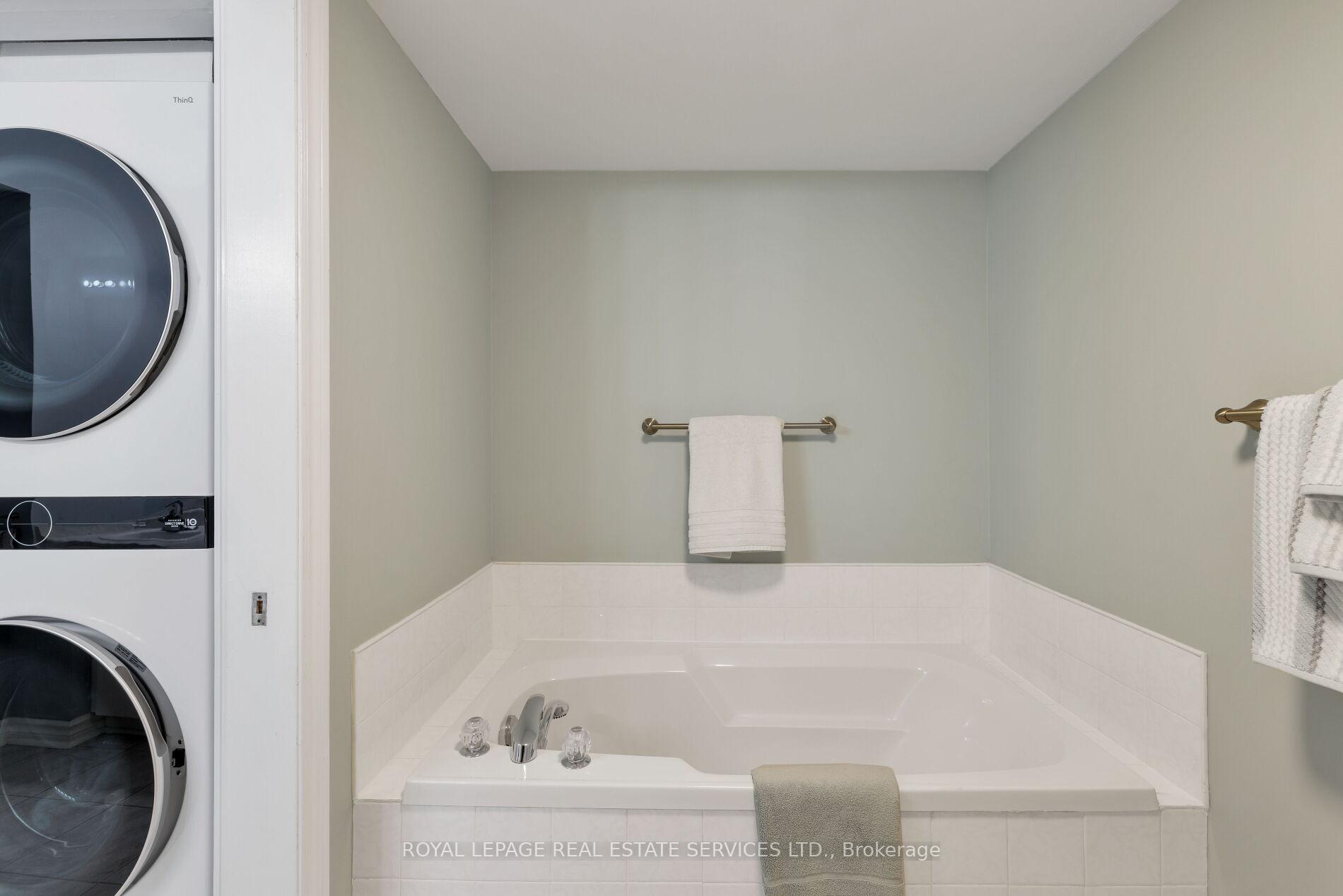 2040 Cleaver Avenue 211