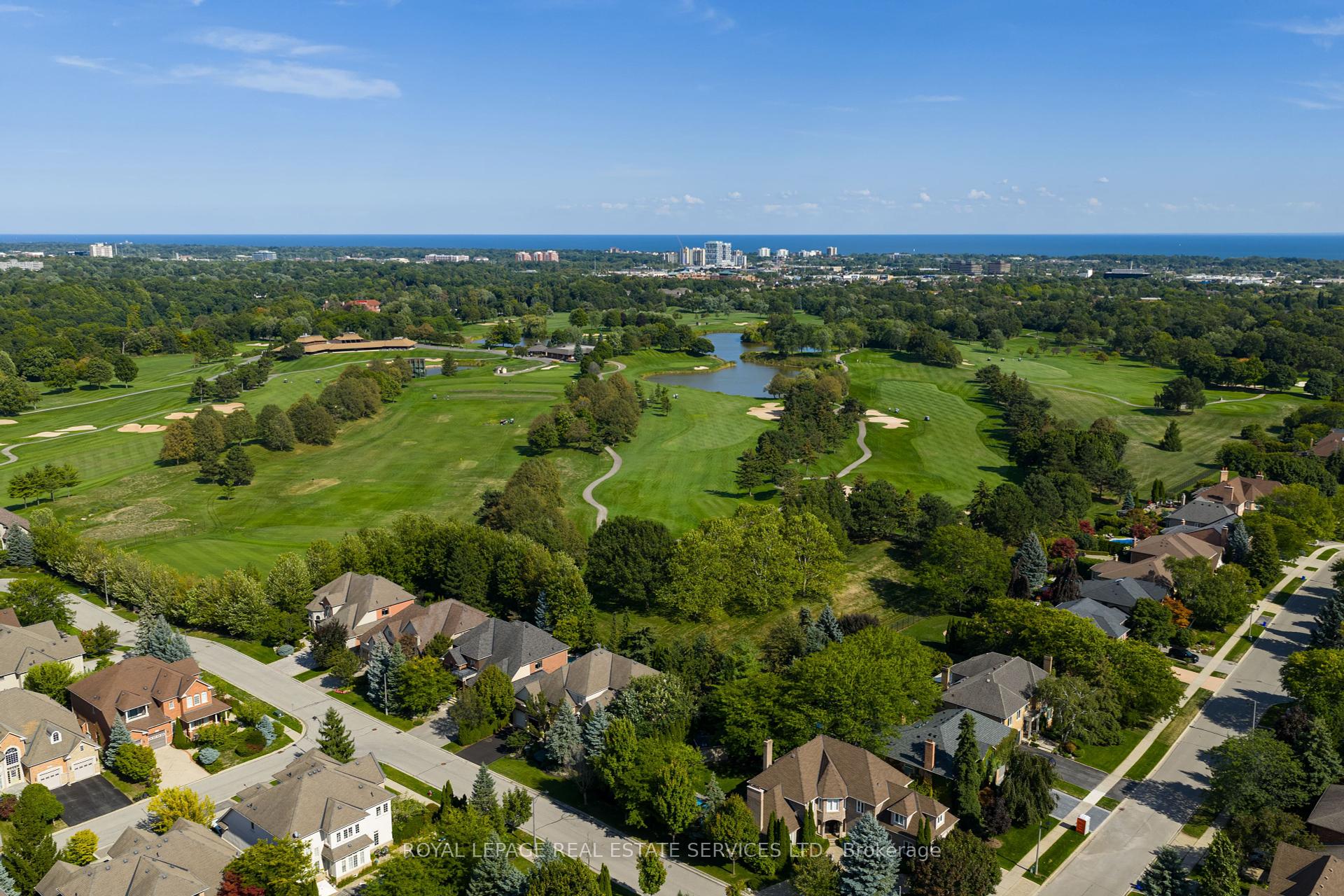 1483 The Links Drive