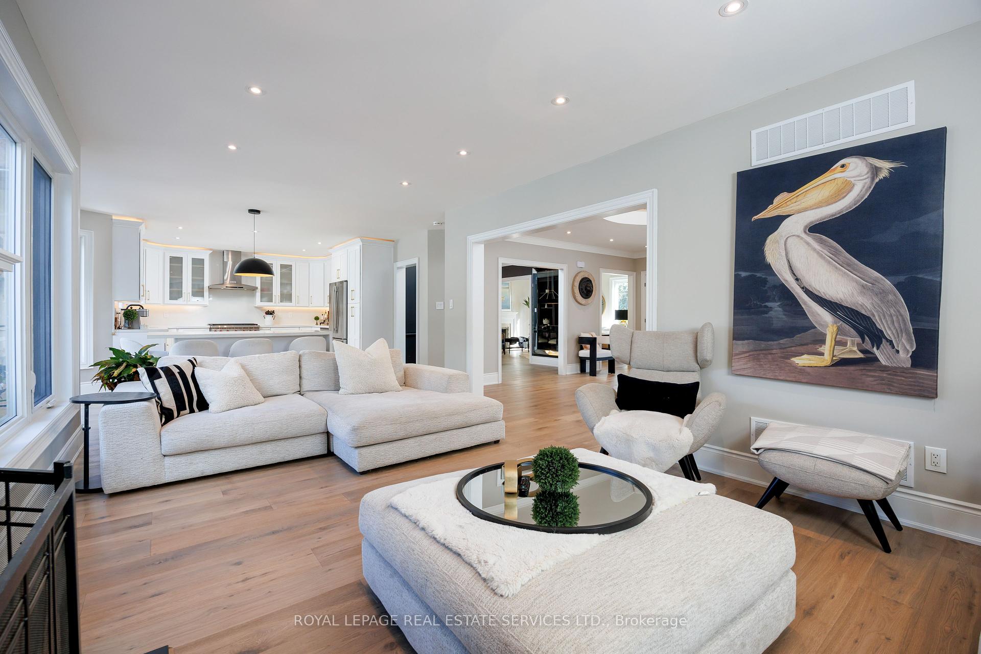 1483 The Links Drive