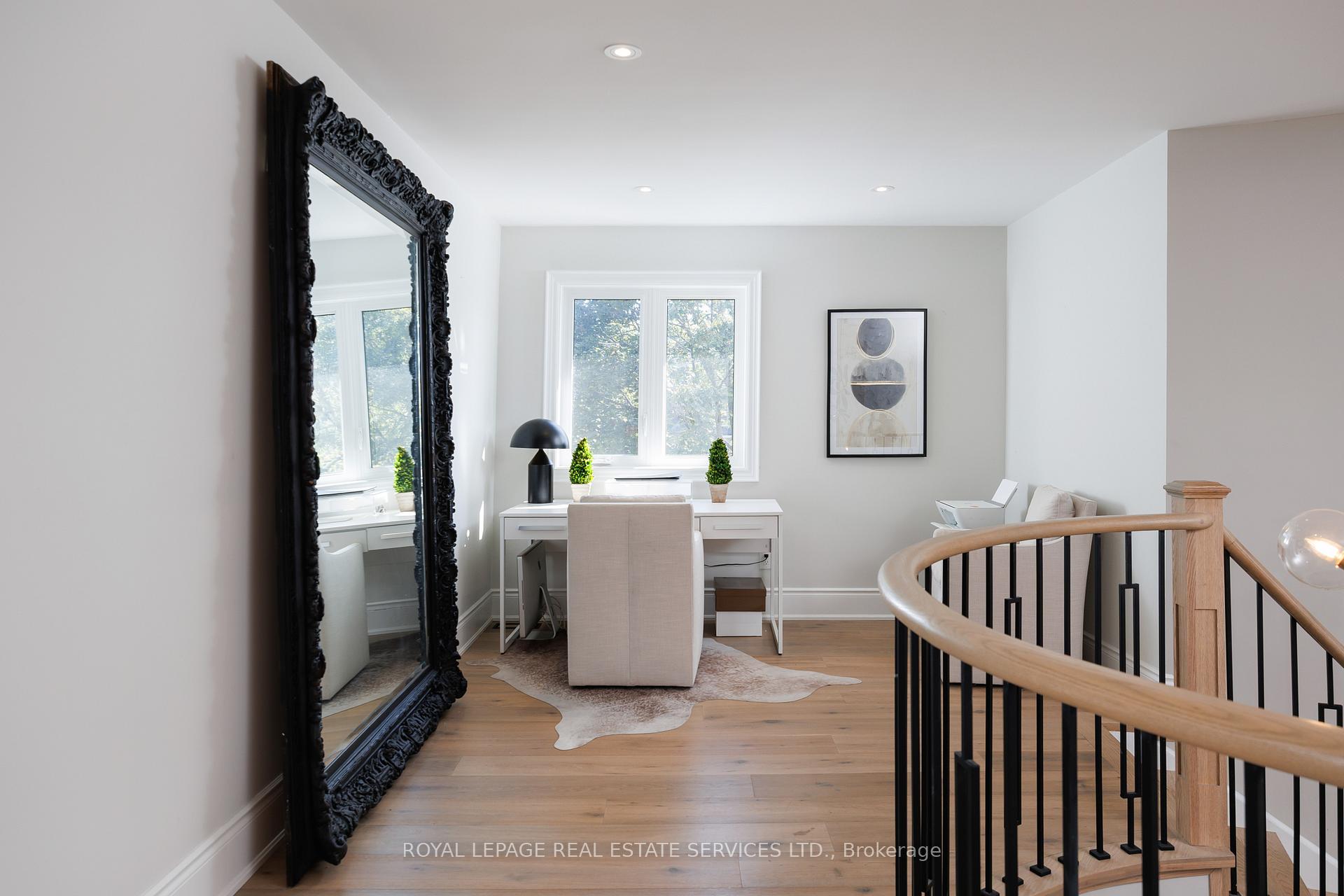 1483 The Links Drive