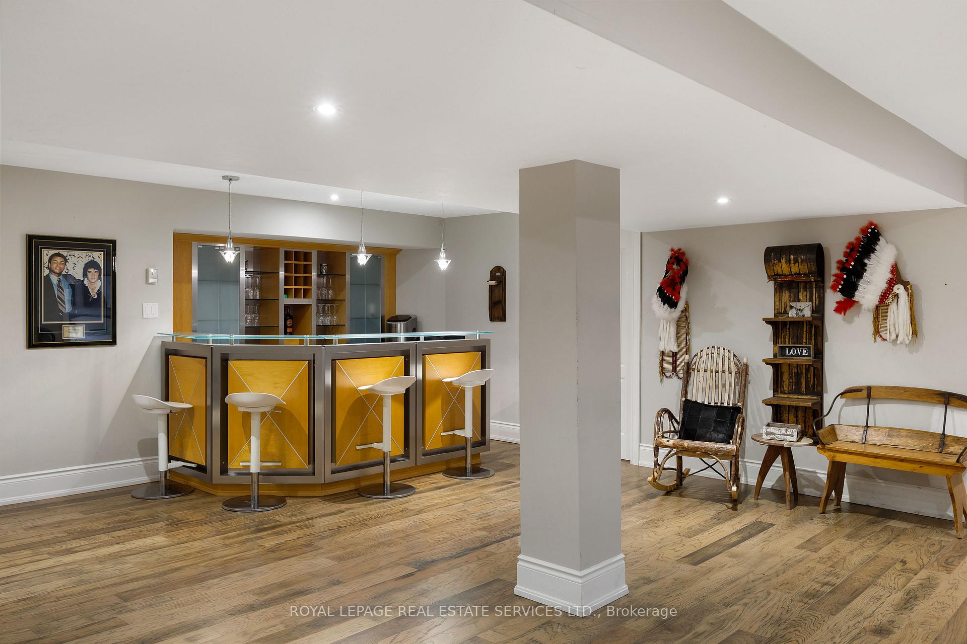 1483 The Links Drive