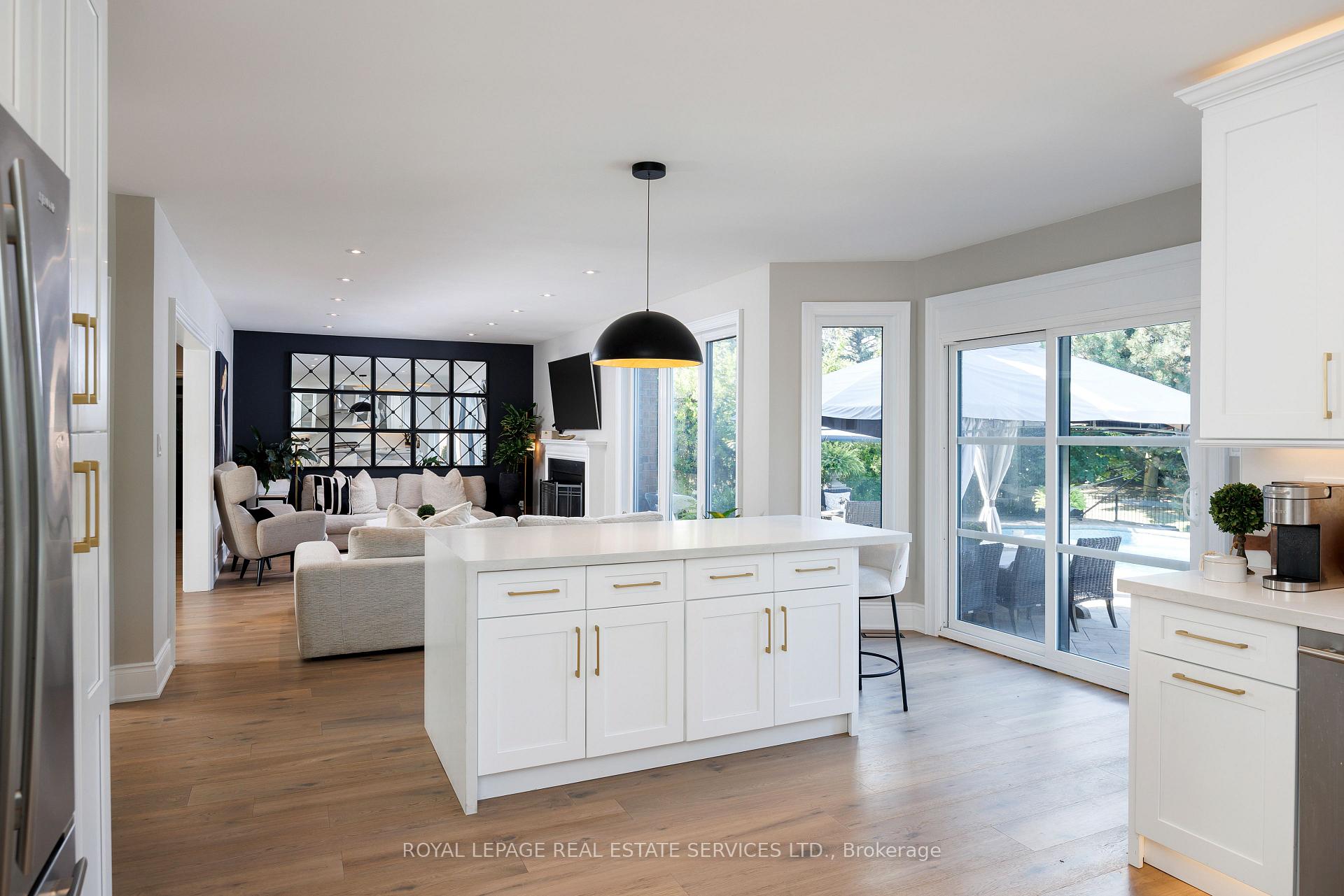 1483 The Links Drive