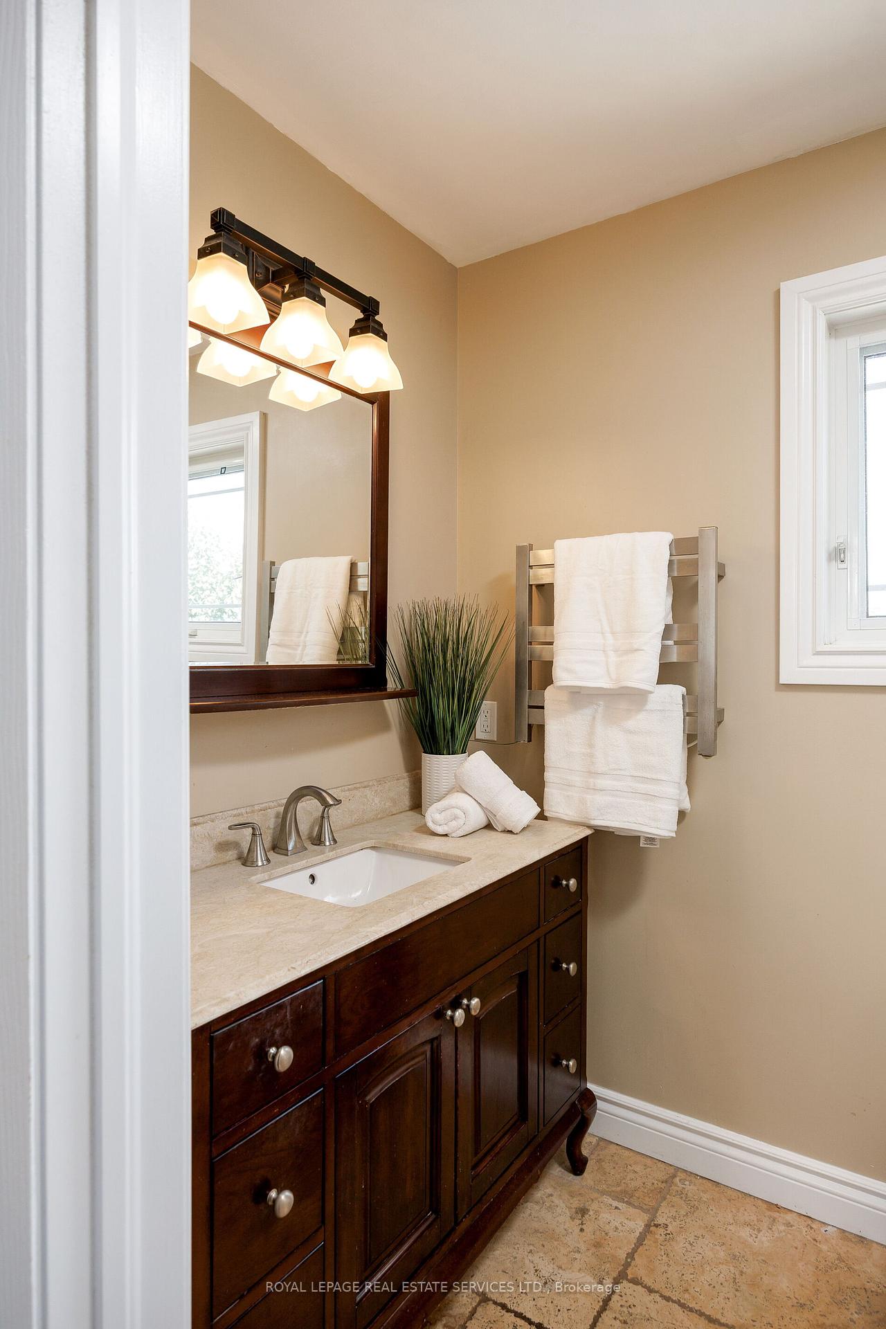 1559 Stoneybrook Trail