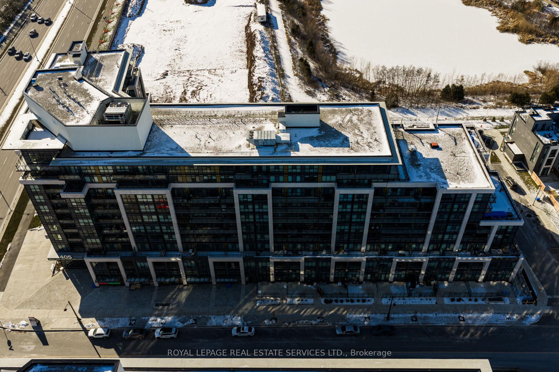 405 Dundas Street W 424