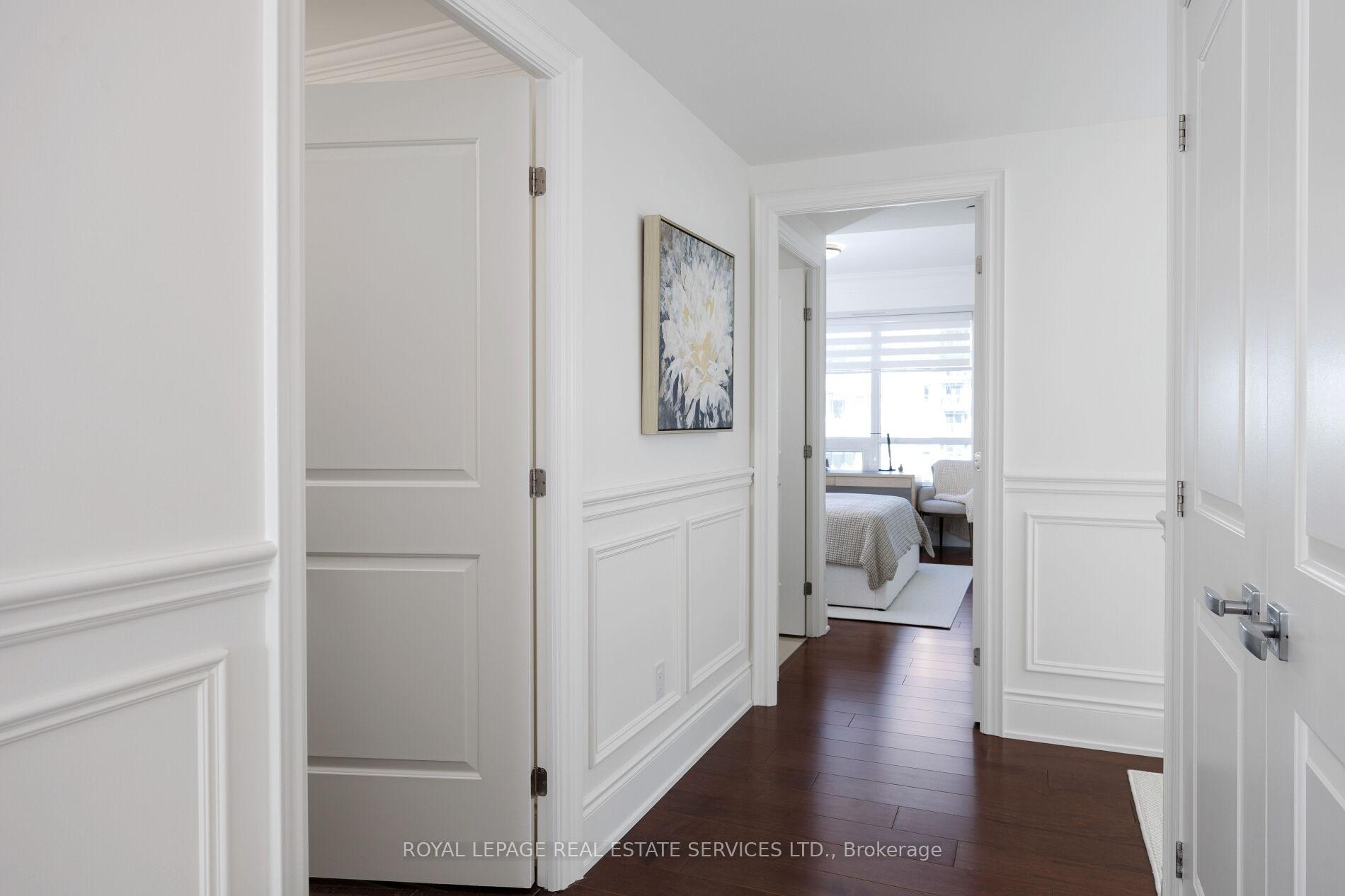 3500 Lakeshore Road W 327