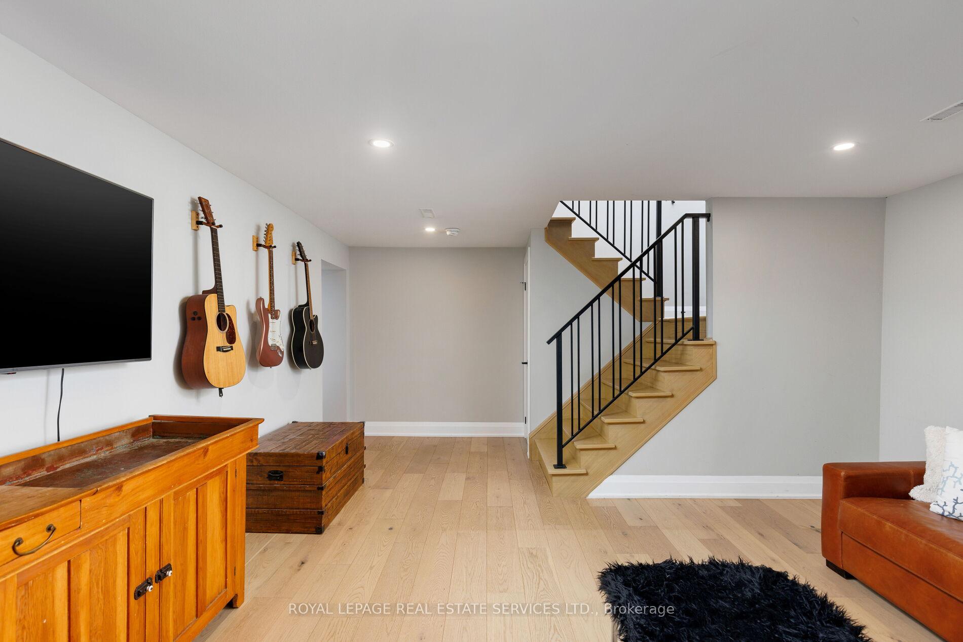 471 Sparling Crescent