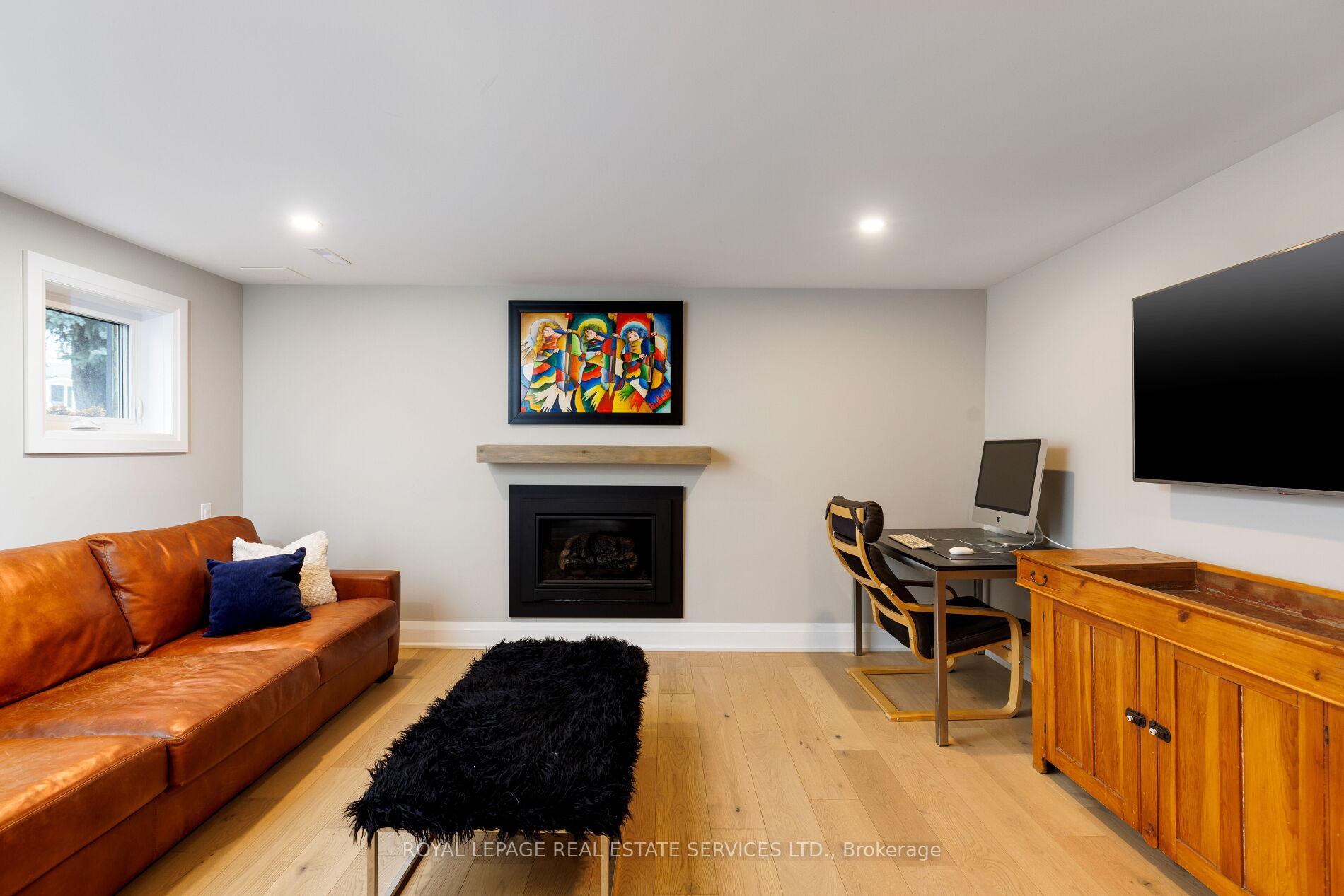 471 Sparling Crescent