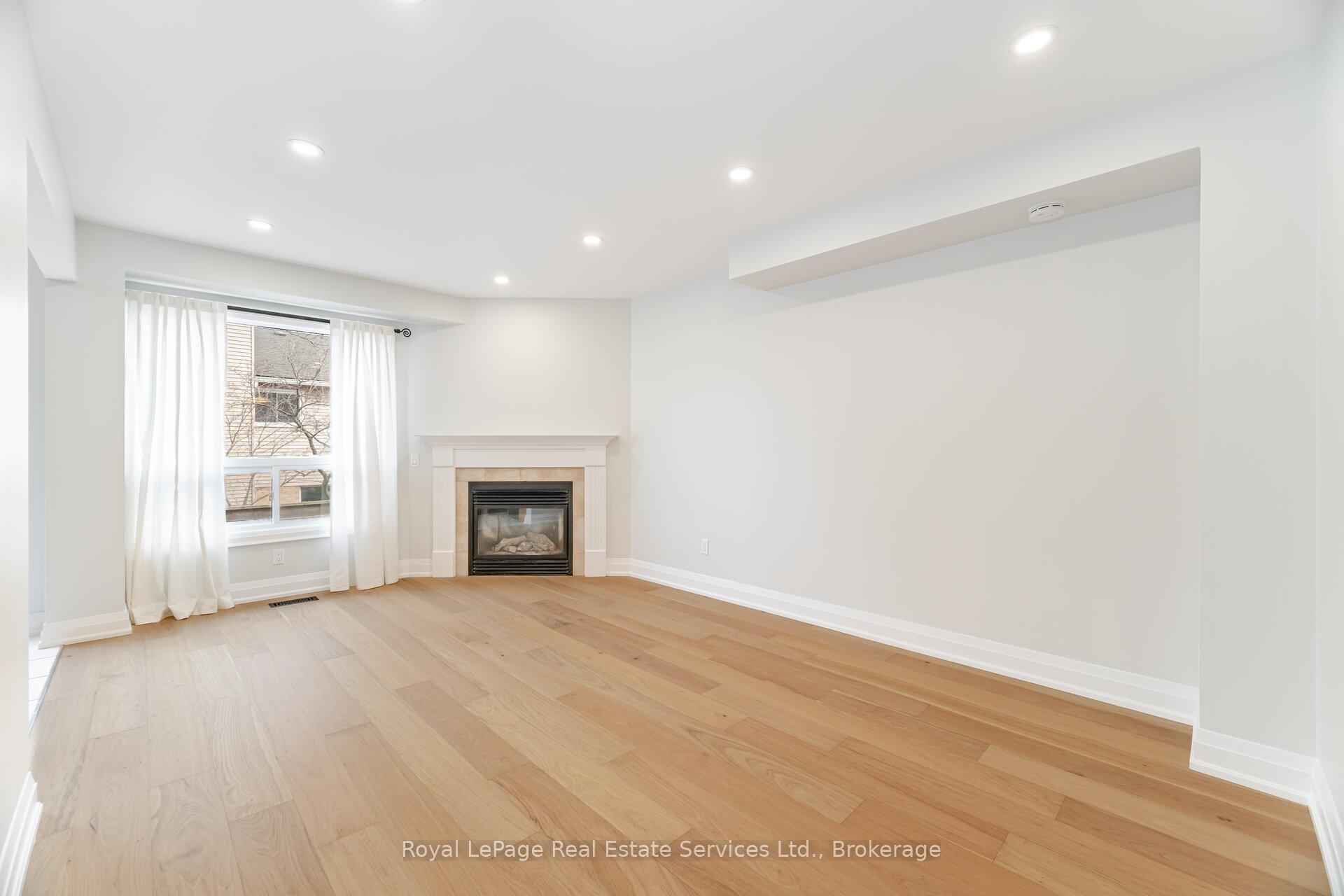 2155 Duncaster Drive 22, Burlington, ON L7P 4R4, Burlington ON, L7P 4R4