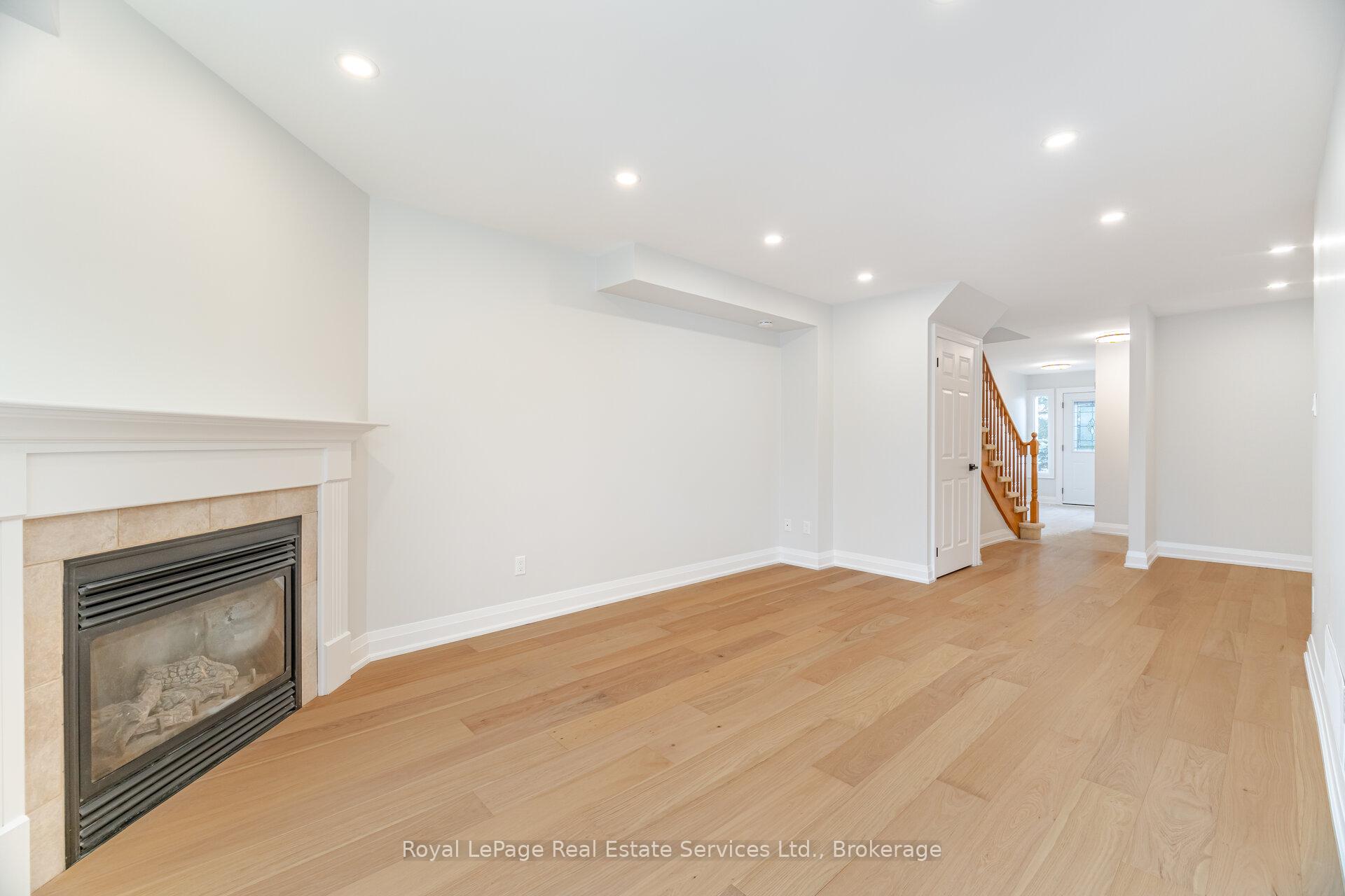 2155 Duncaster Drive 22, Burlington, ON L7P 4R4, Burlington ON, L7P 4R4