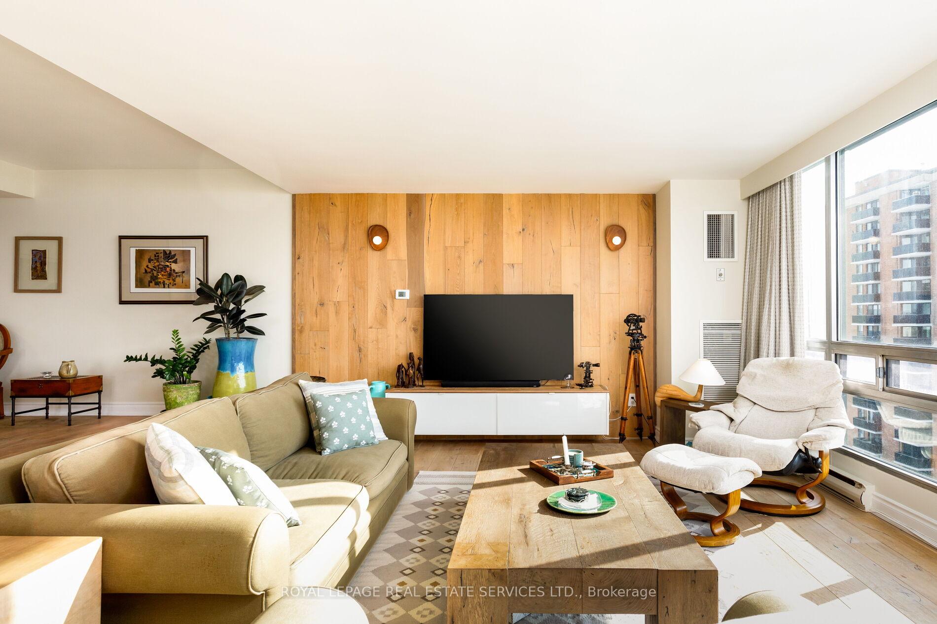 2180 Marine Drive 1401