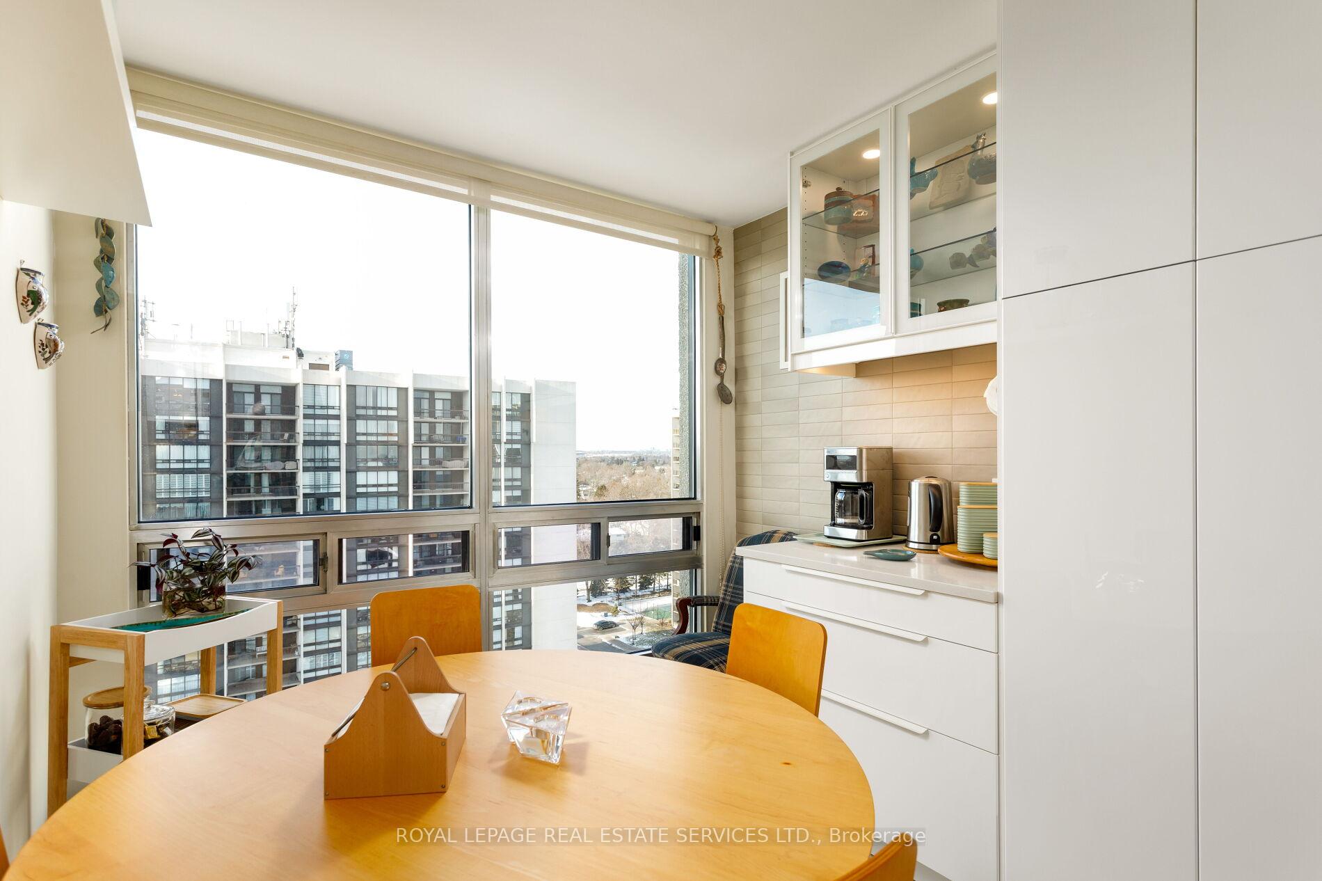 2180 Marine Drive 1401